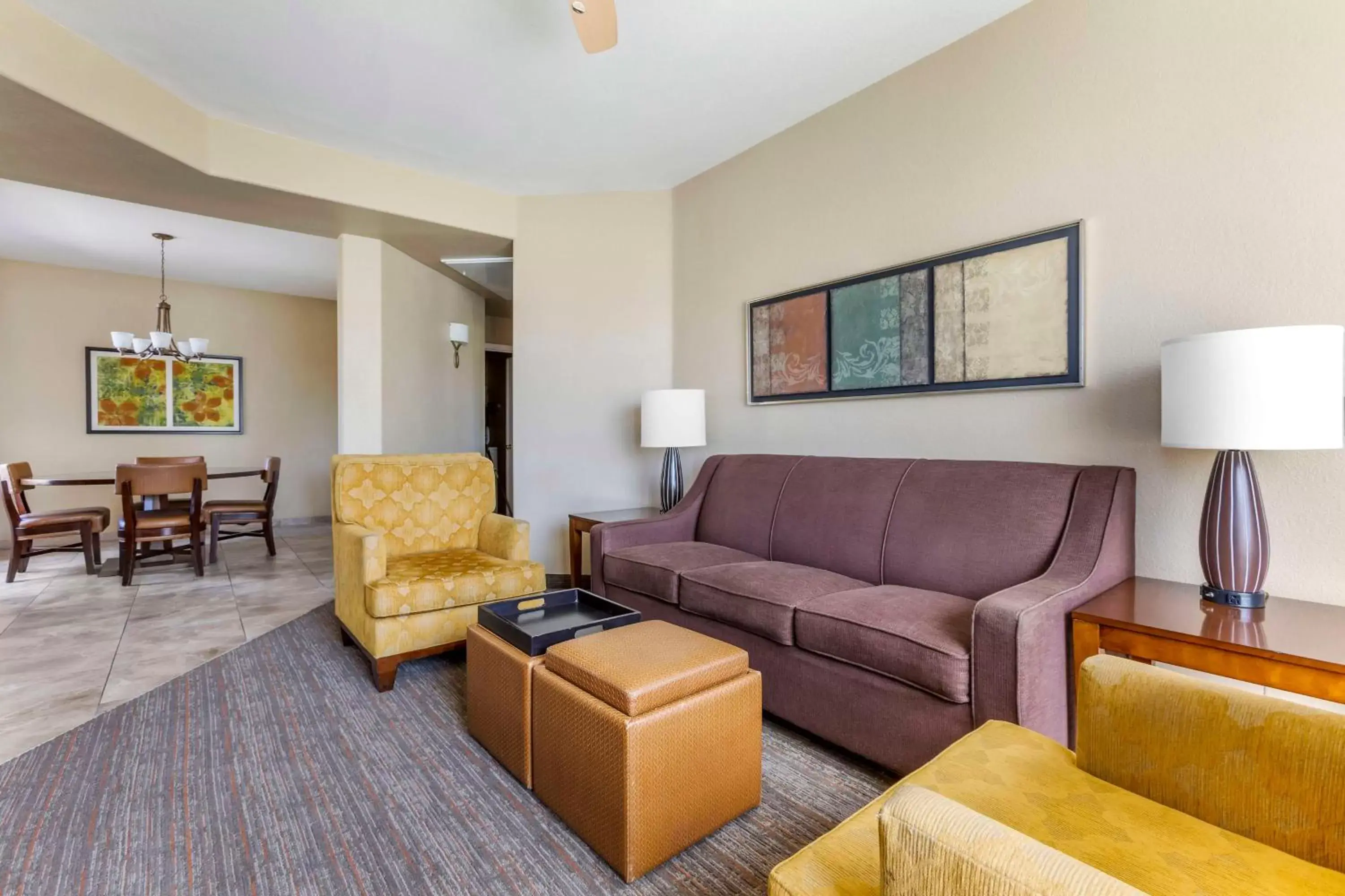 Living room, Seating Area in Hilton Vacation Club Scottsdale Links Resort