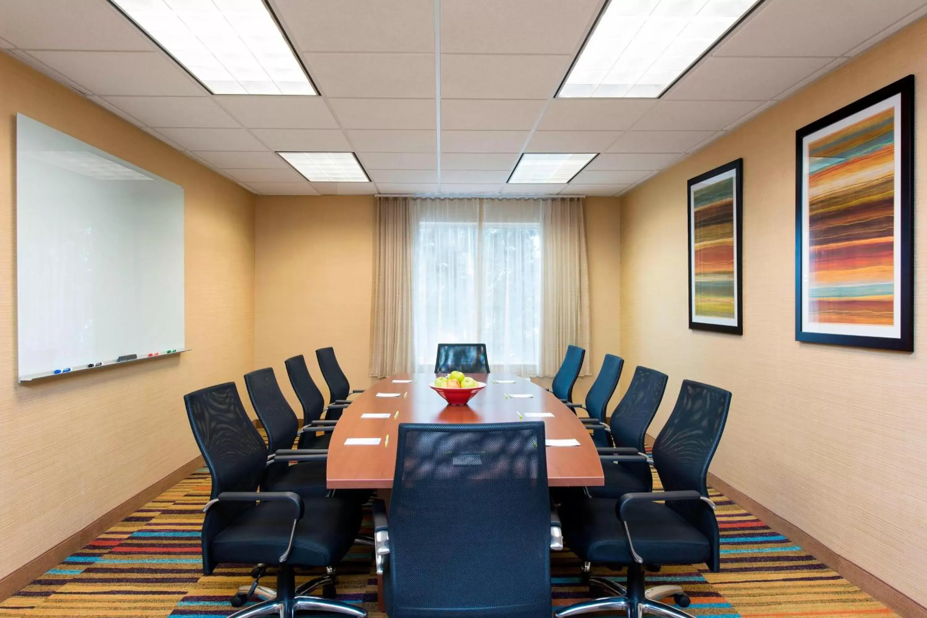 Meeting/conference room in Fairfield Inn and Suites by Marriott Chicago St. Charles