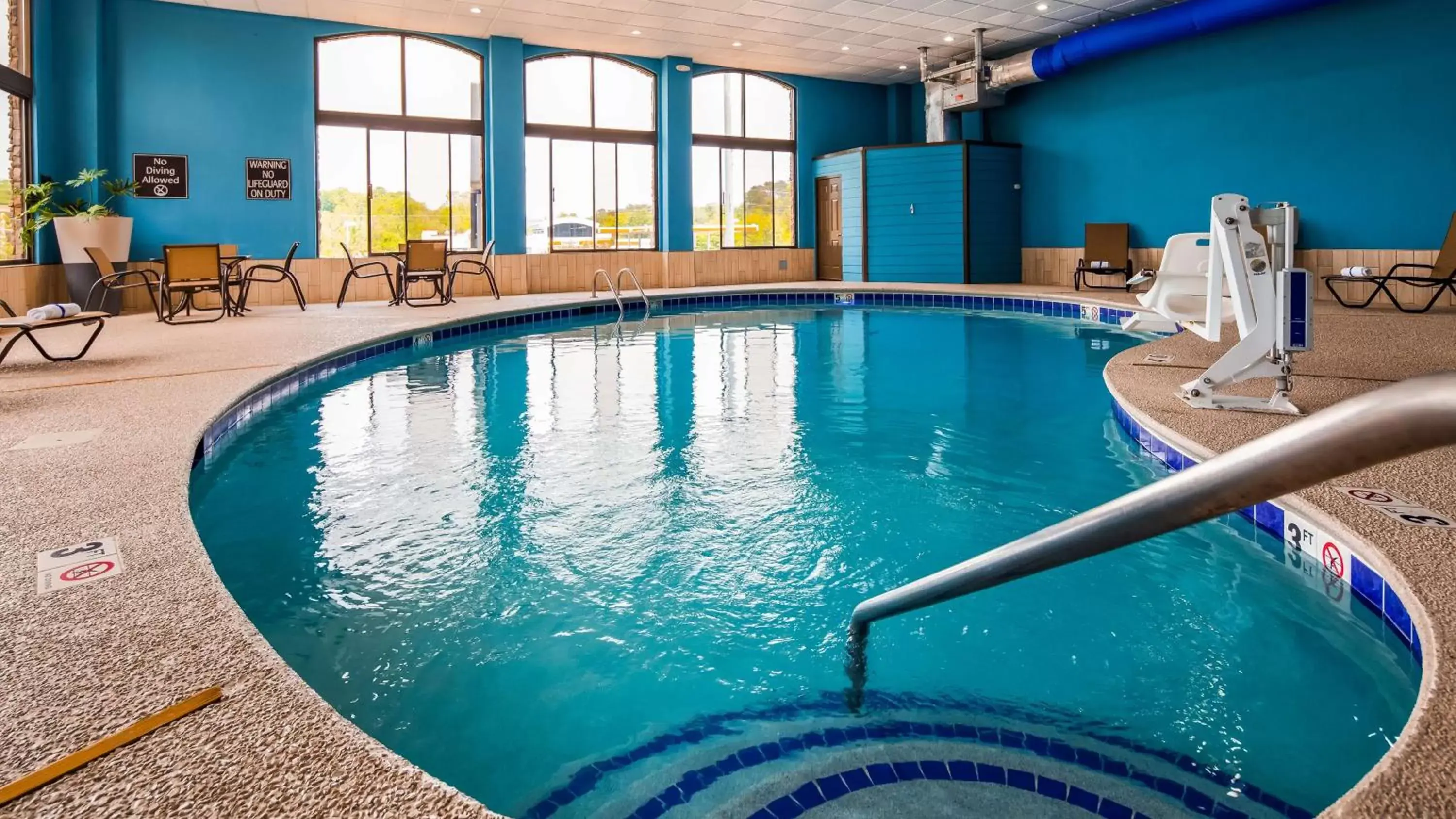On site, Swimming Pool in Best Western Sevierville/Kodak Inn
