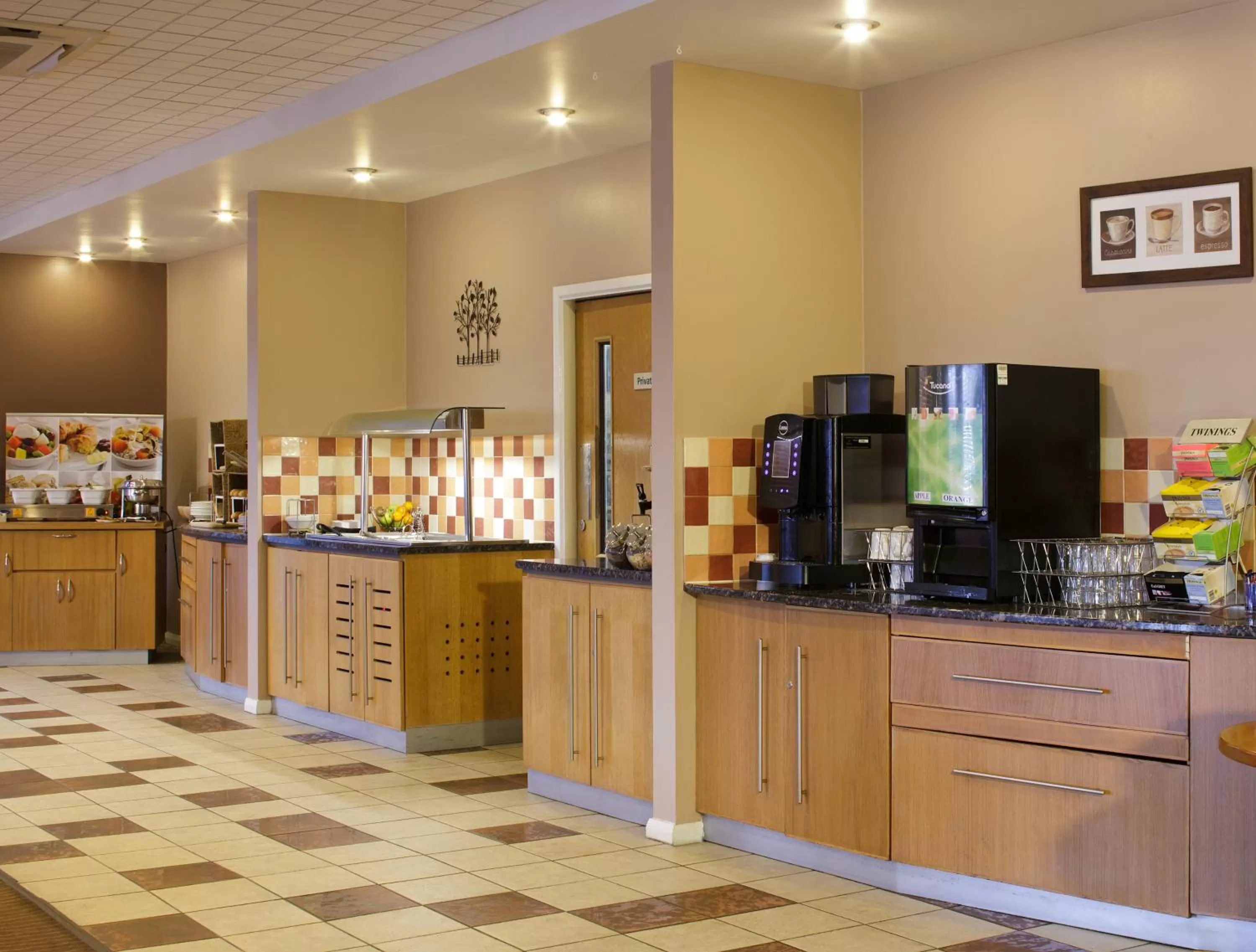 Restaurant/places to eat in ibis Chesterfield Centre – Market Town