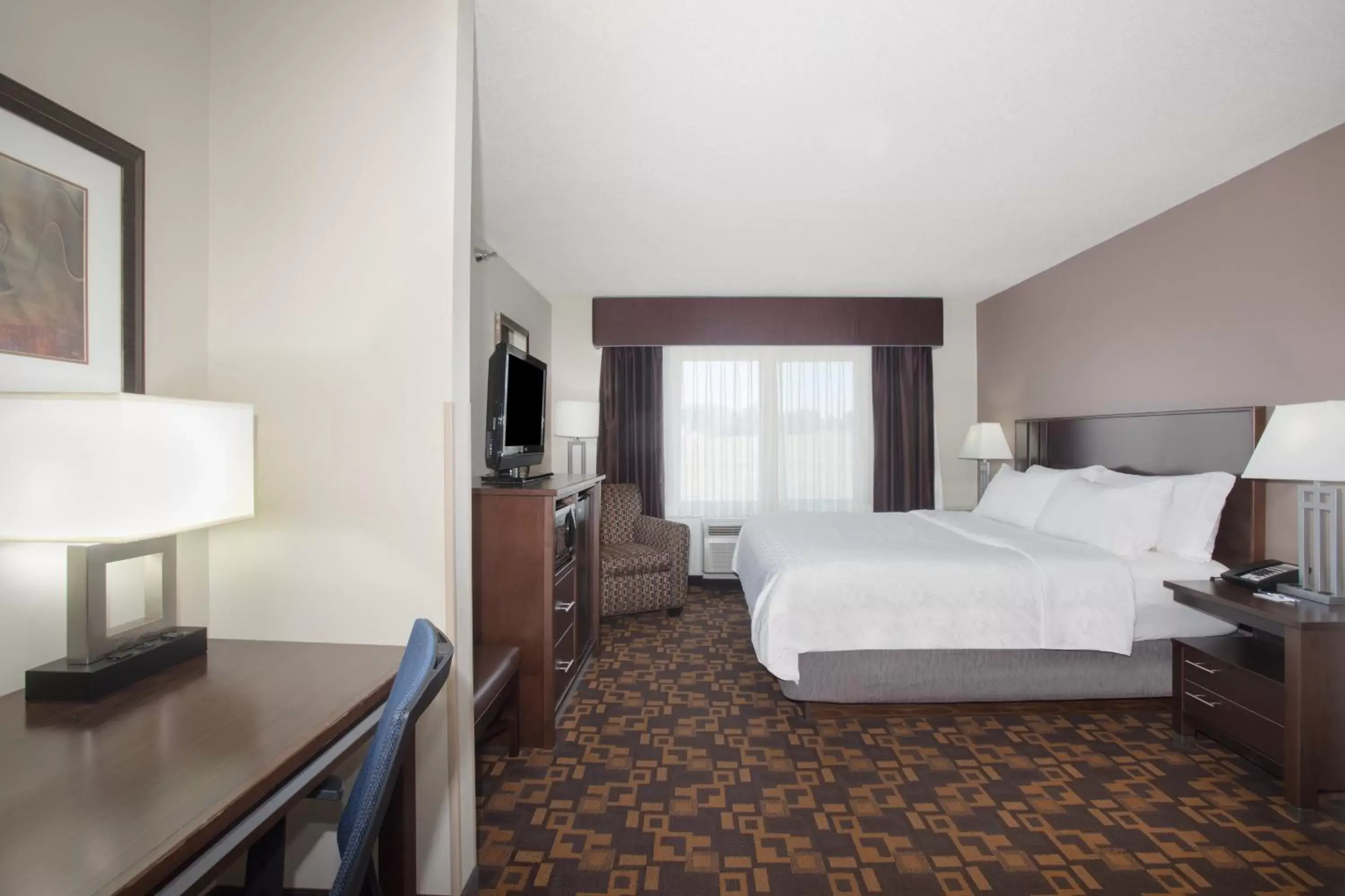 Photo of the whole room, Bed in Holiday Inn Express & Suites Yankton, an IHG Hotel