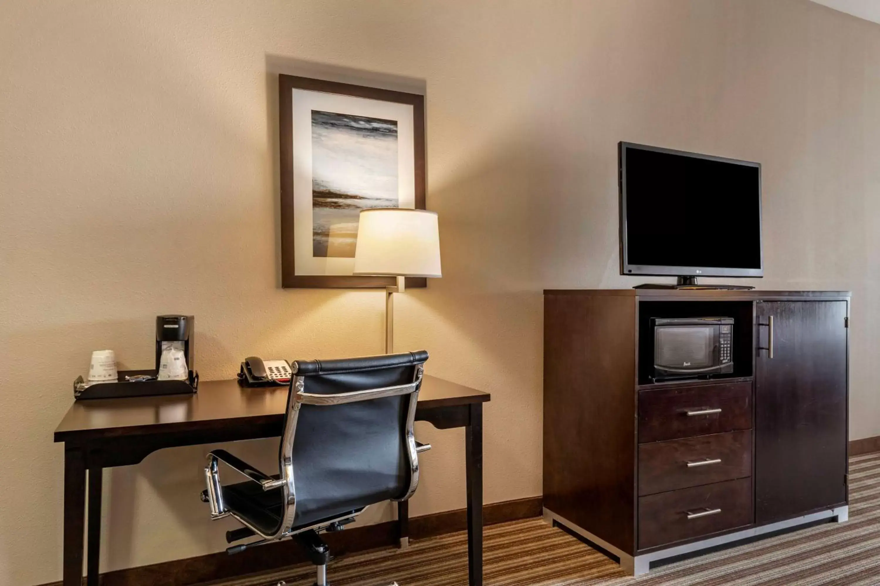 Photo of the whole room, TV/Entertainment Center in Best Western Plus North Odessa Inn & Suites