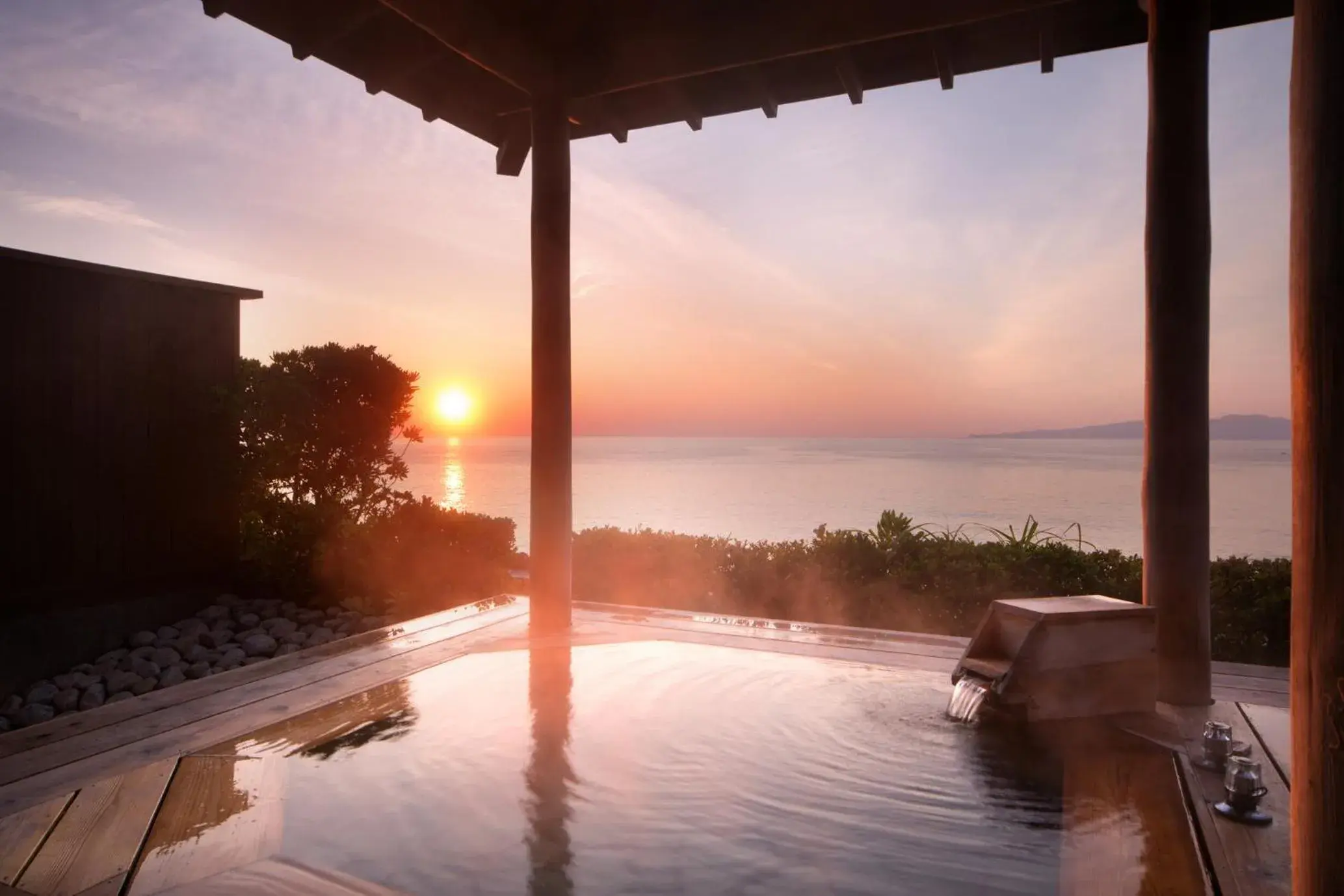 Hot Spring Bath, Swimming Pool in Tsuruya Kisshotei