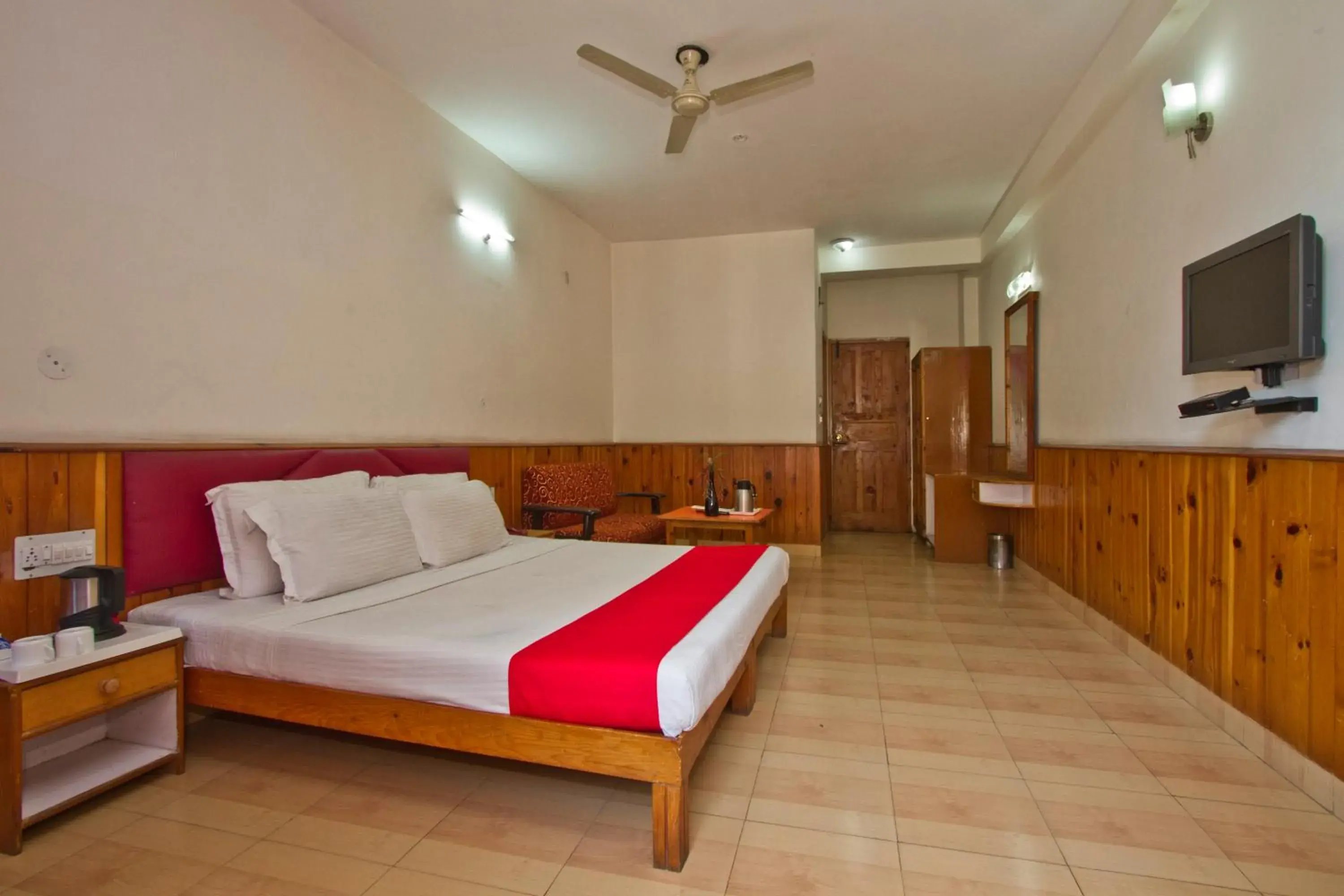 Photo of the whole room, Bed in Sarthak Resorts-Reside in Nature with Best View, 9 kms from Mall Road Manali