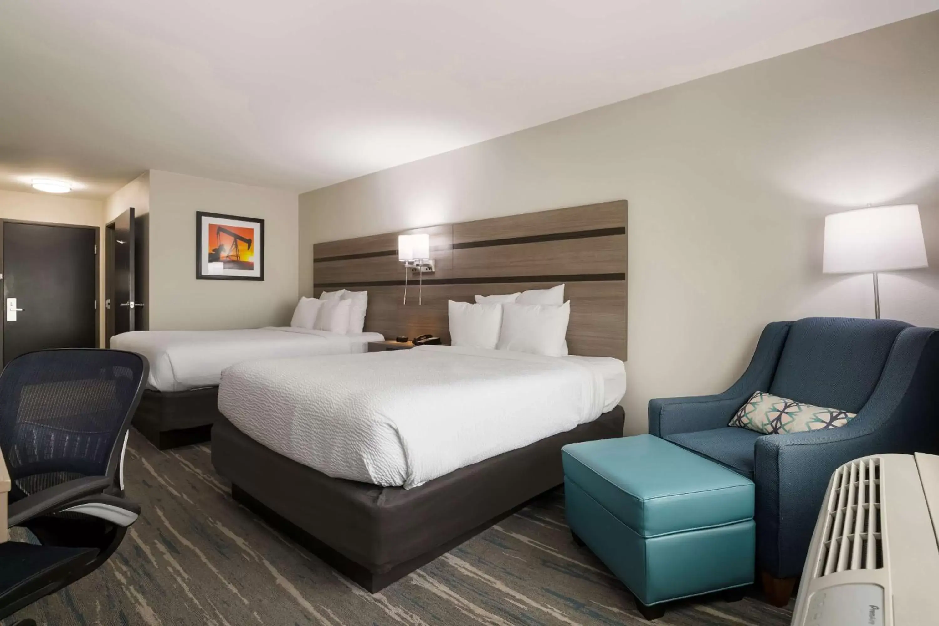 Bedroom, Bed in Best Western NSU Inn Bedroom, Bed in Best Western NSU Inn