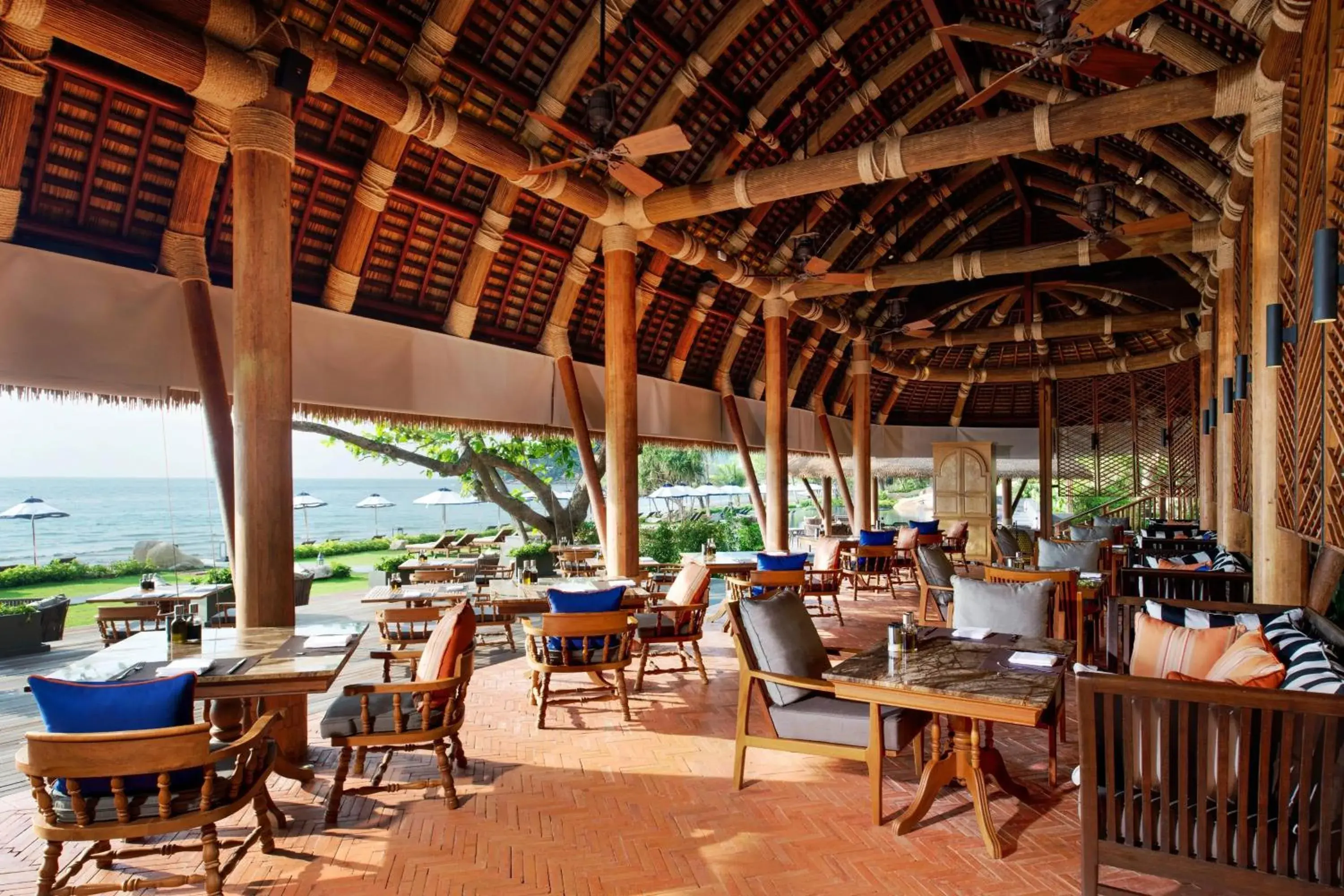 Restaurant/Places to Eat in Vana Belle, A Luxury Collection Resort, Koh Samui