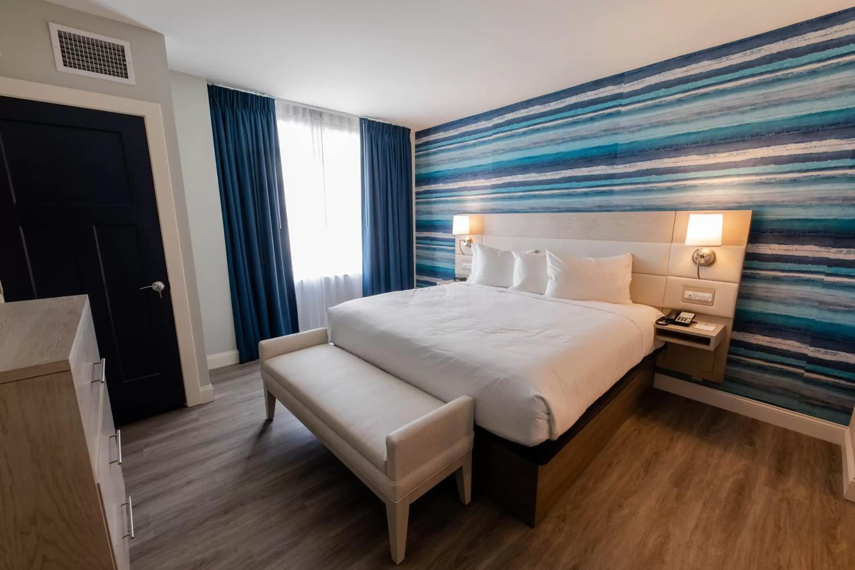 Photo of the whole room, Bed in Hotel LBI Photo of the whole room, Bed in Hotel LBI