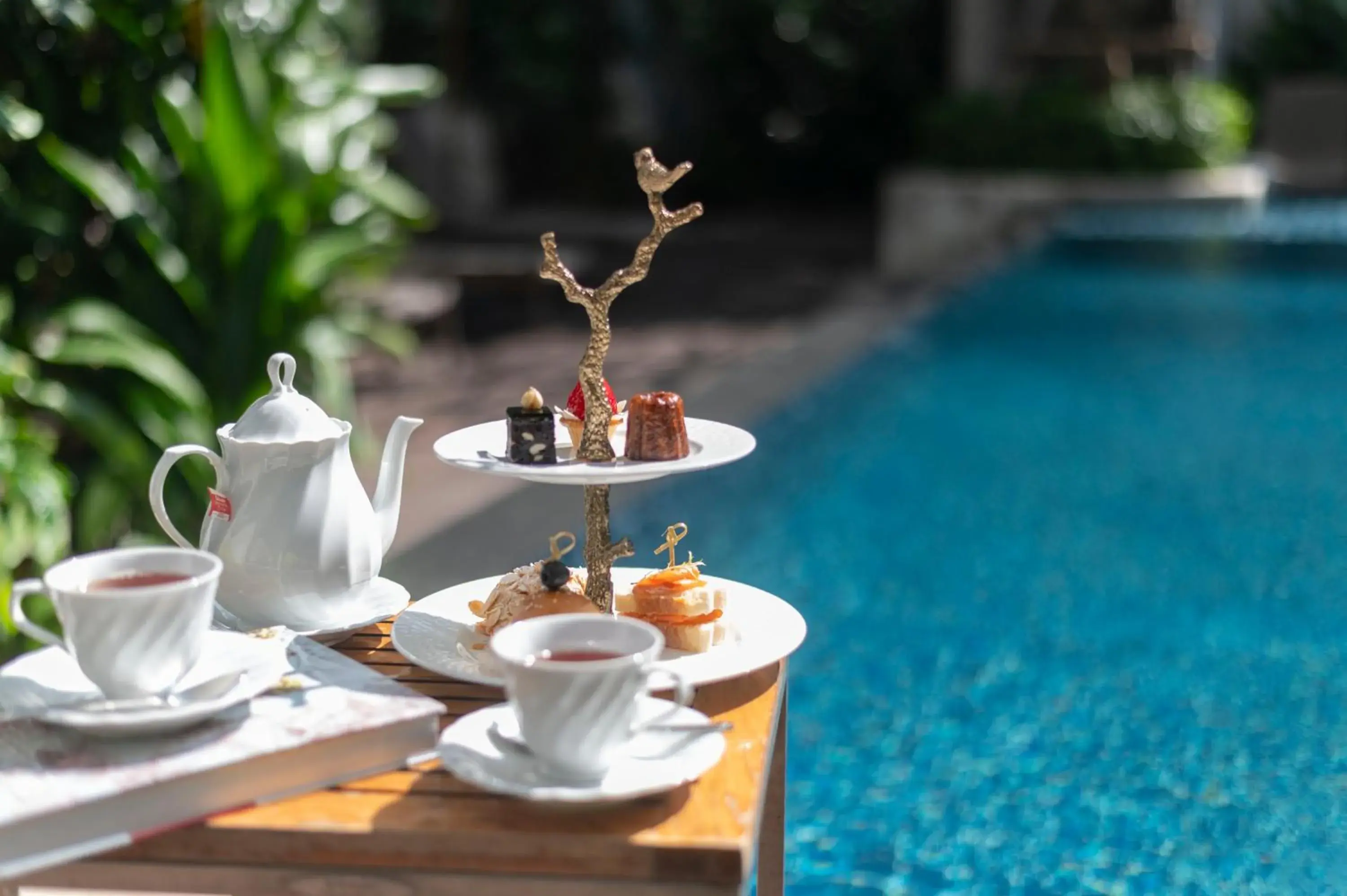 Food and drinks, Swimming Pool in Woodlands Suites Serviced Residences - SHA Extra Plus