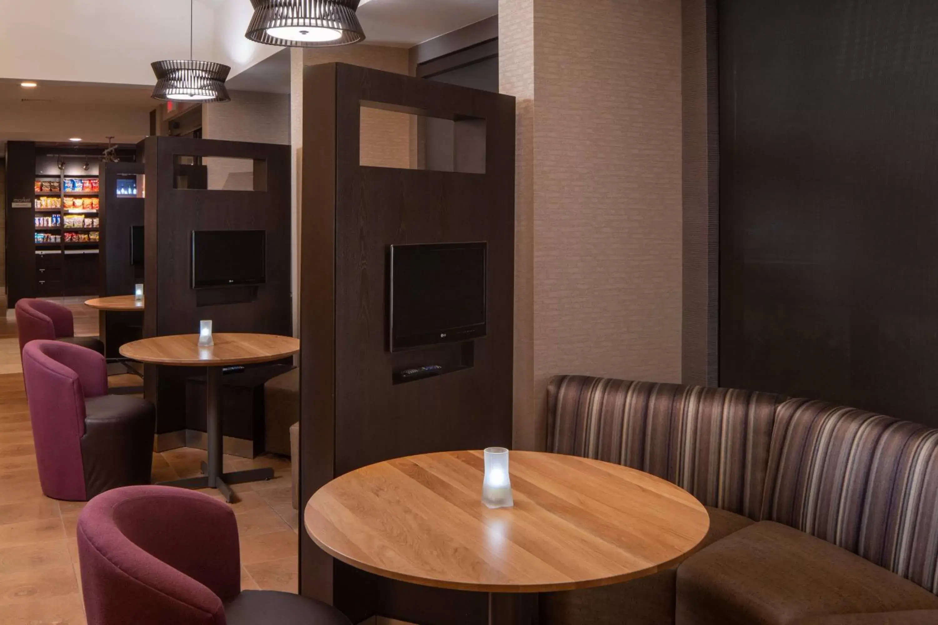 Other, Lounge/Bar in Courtyard by Marriott Memphis East/Park Avenue