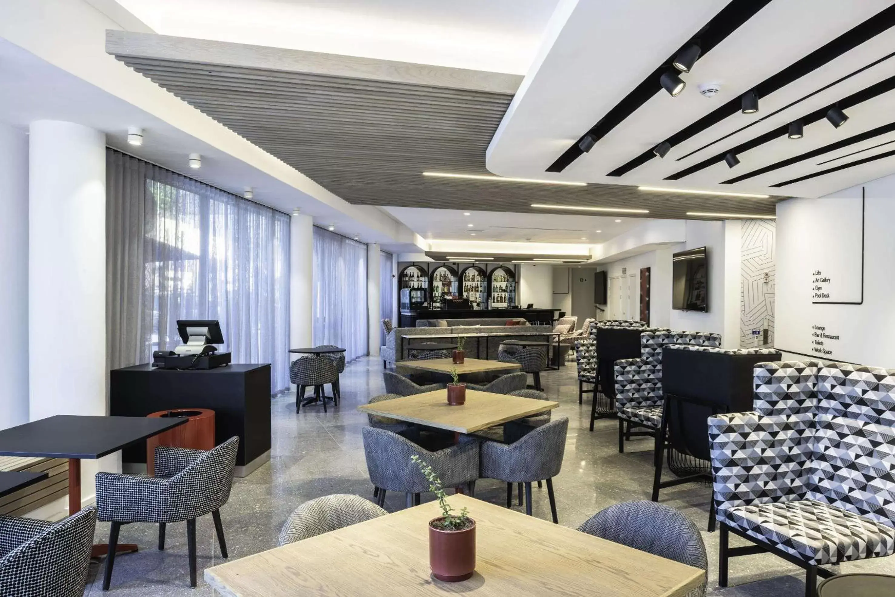 Restaurant/Places to Eat in ANEW Hotel Green Point Cape Town