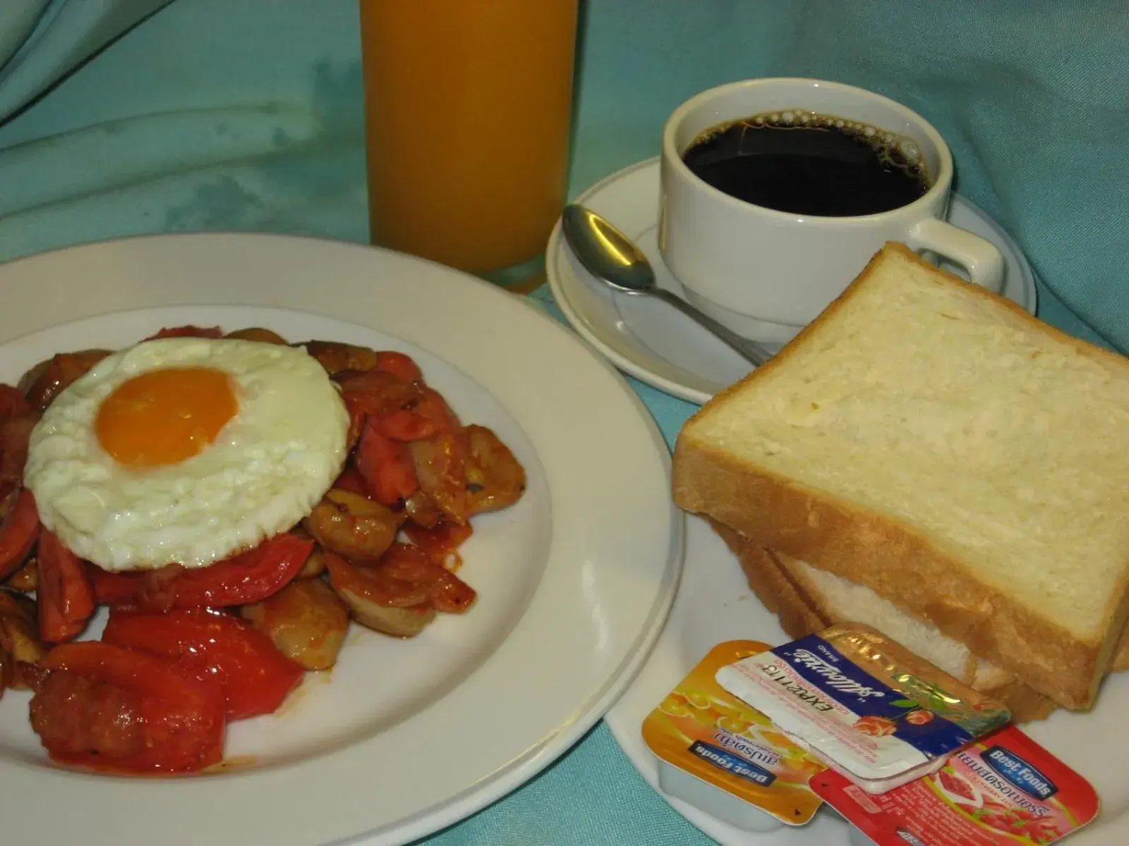 Food and drinks in PS Hotel Phuket Patong - SHA Plus Food and drinks in PS Hotel Phuket Patong - SHA Plus