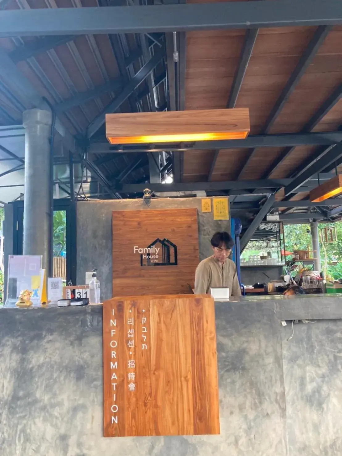 Lobby/Reception in Family House @ Pai