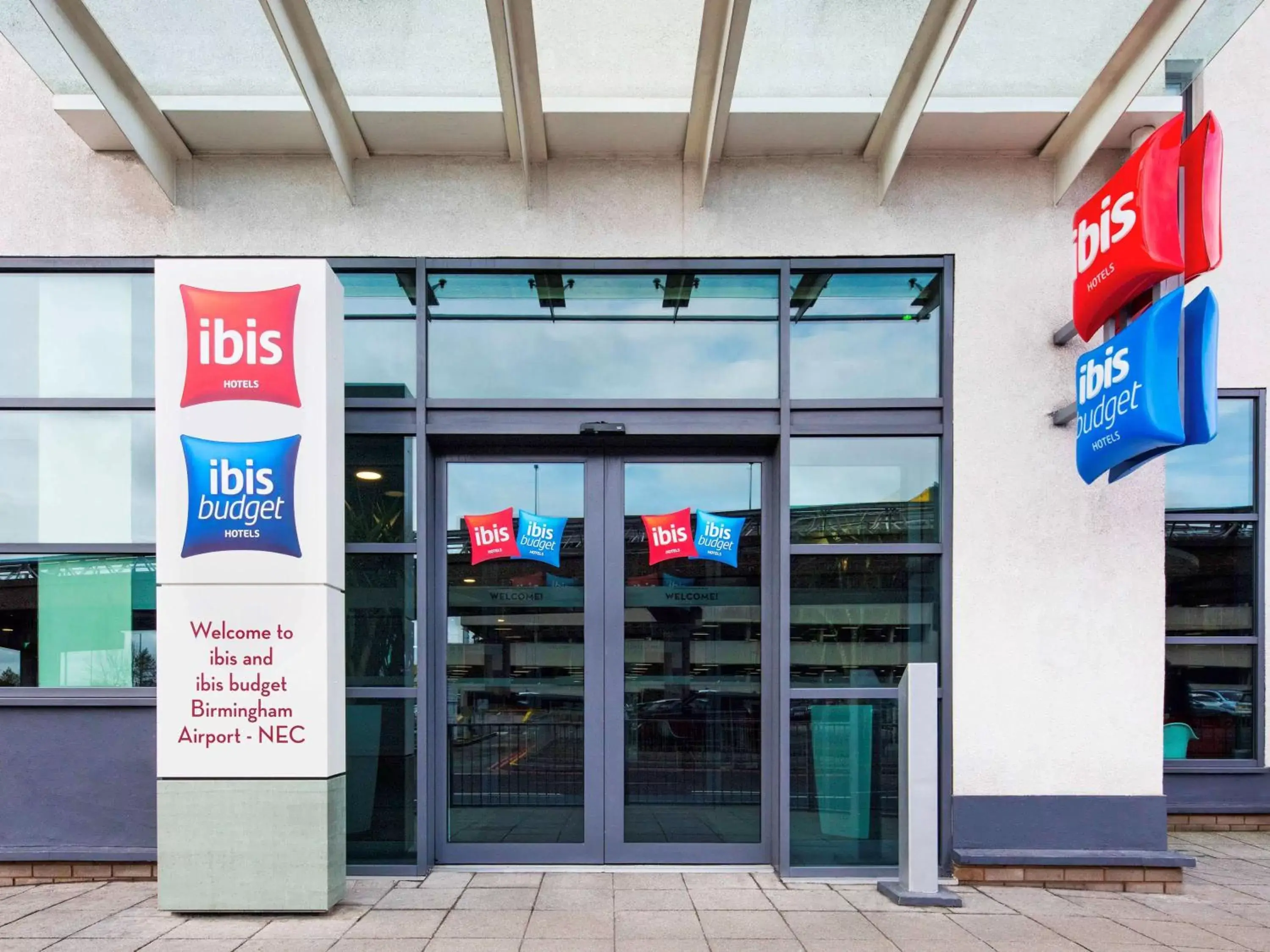 Property building in ibis Birmingham International Airport – NEC