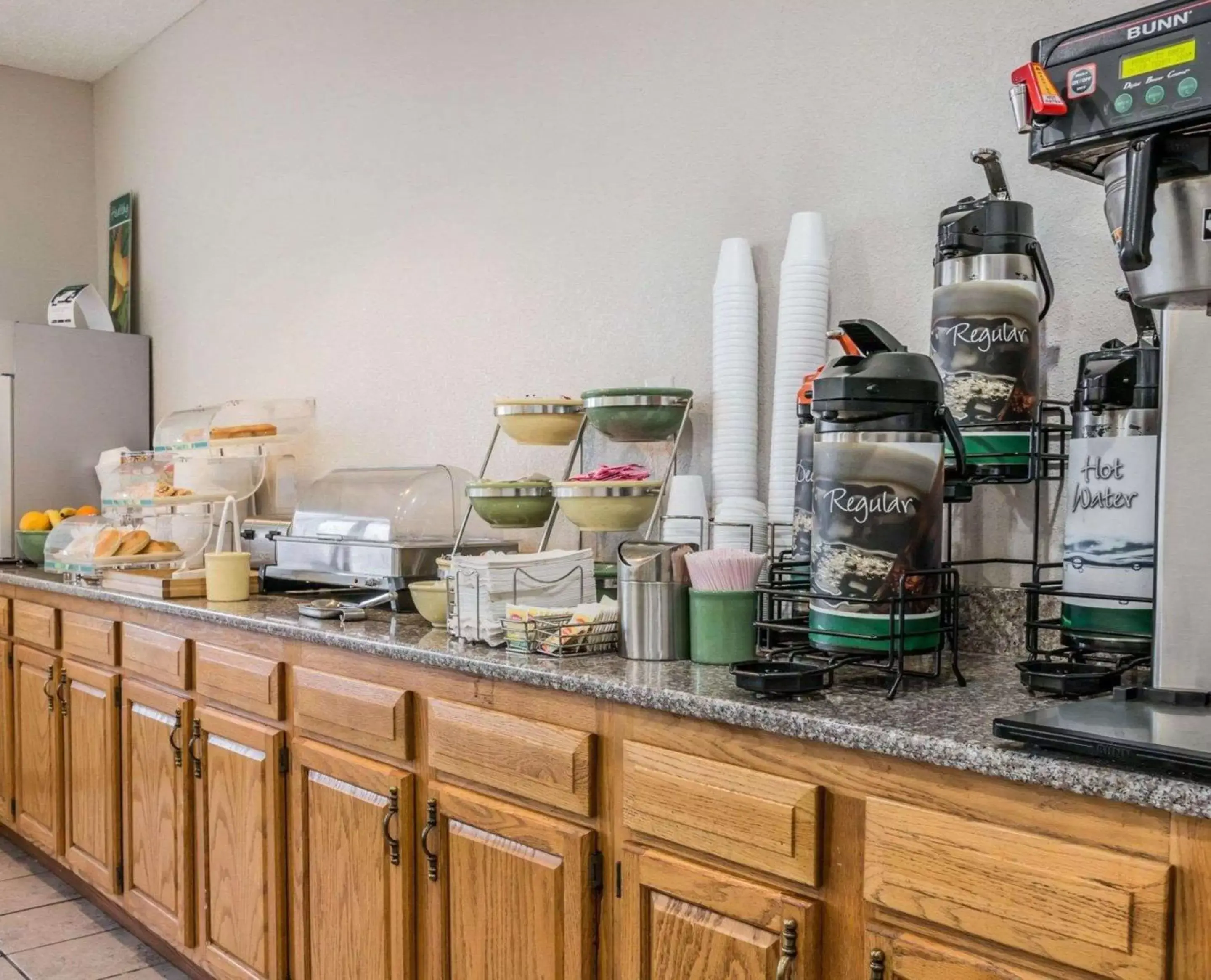 Restaurant/places to eat in Quality Inn Kalamazoo near Wings Stadium Restaurant/places to eat in Quality Inn Kalamazoo near Wings Stadium