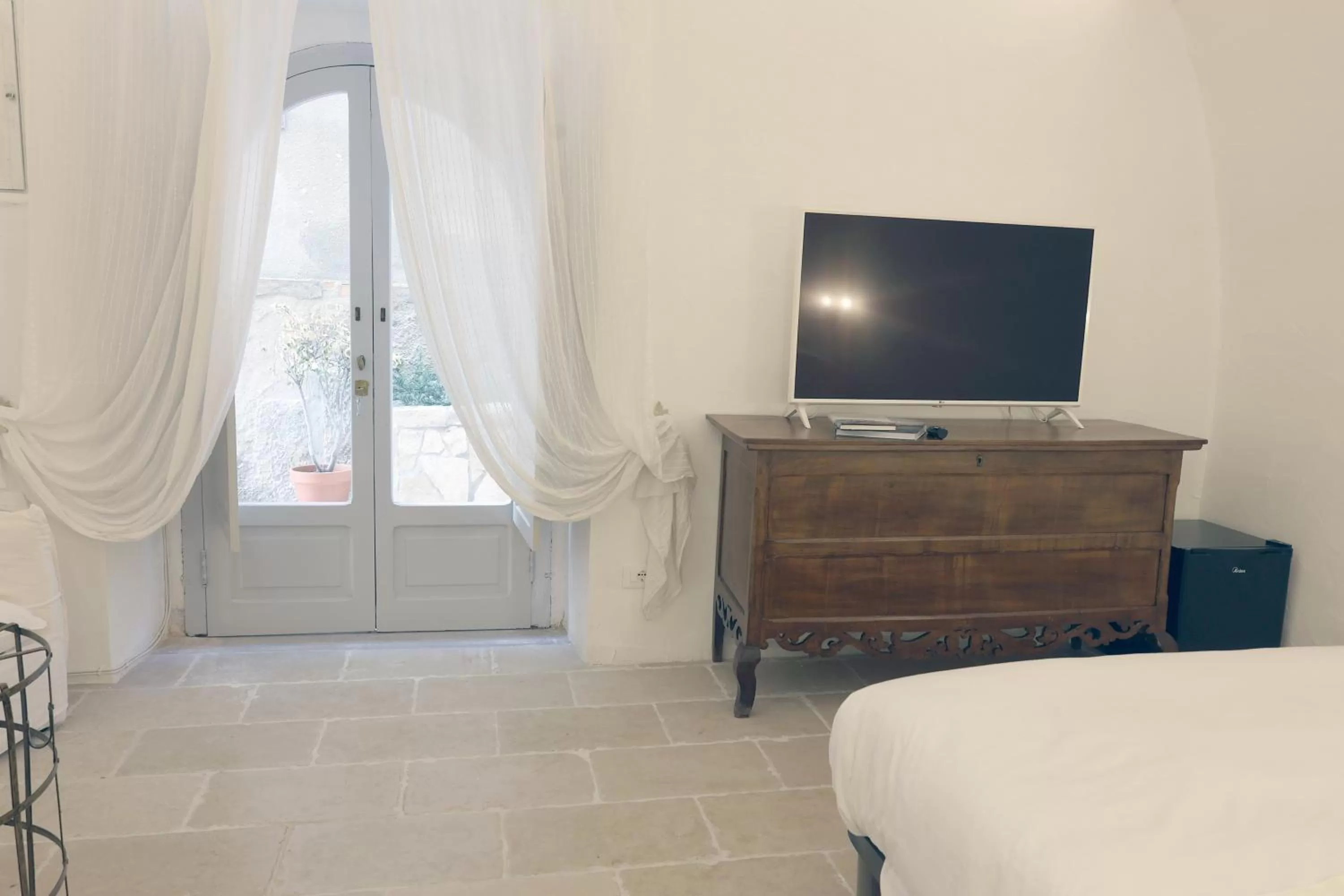 TV and multimedia, TV/Entertainment Center in dimore di portadibasso