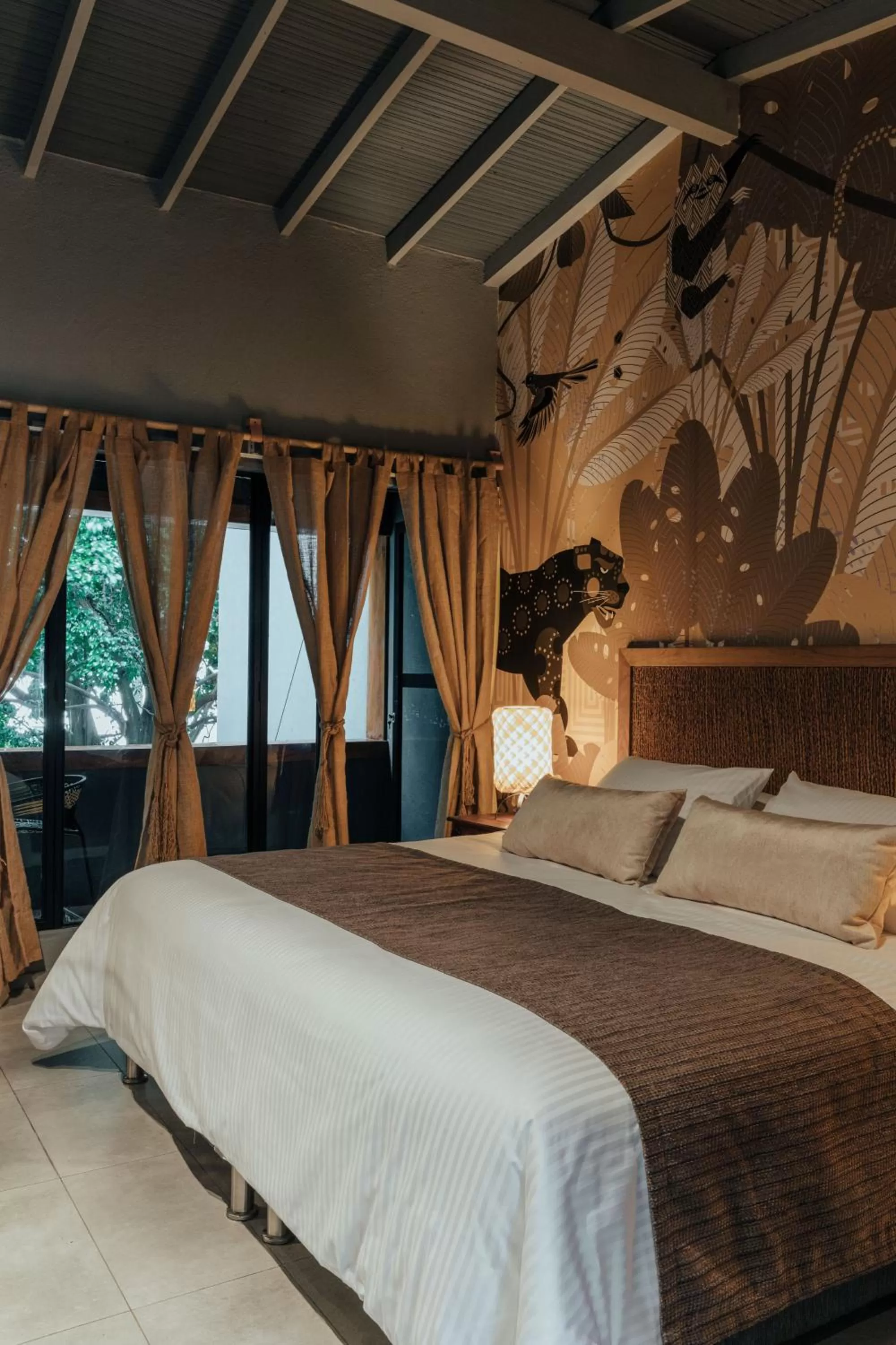 View (from property/room), Bed in Sui Boutique Hotel