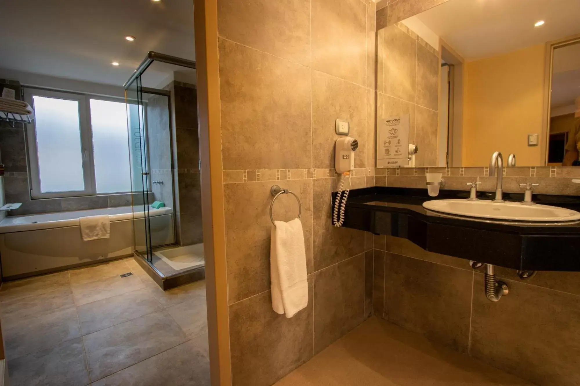 Bathroom in Fueguino Hotel