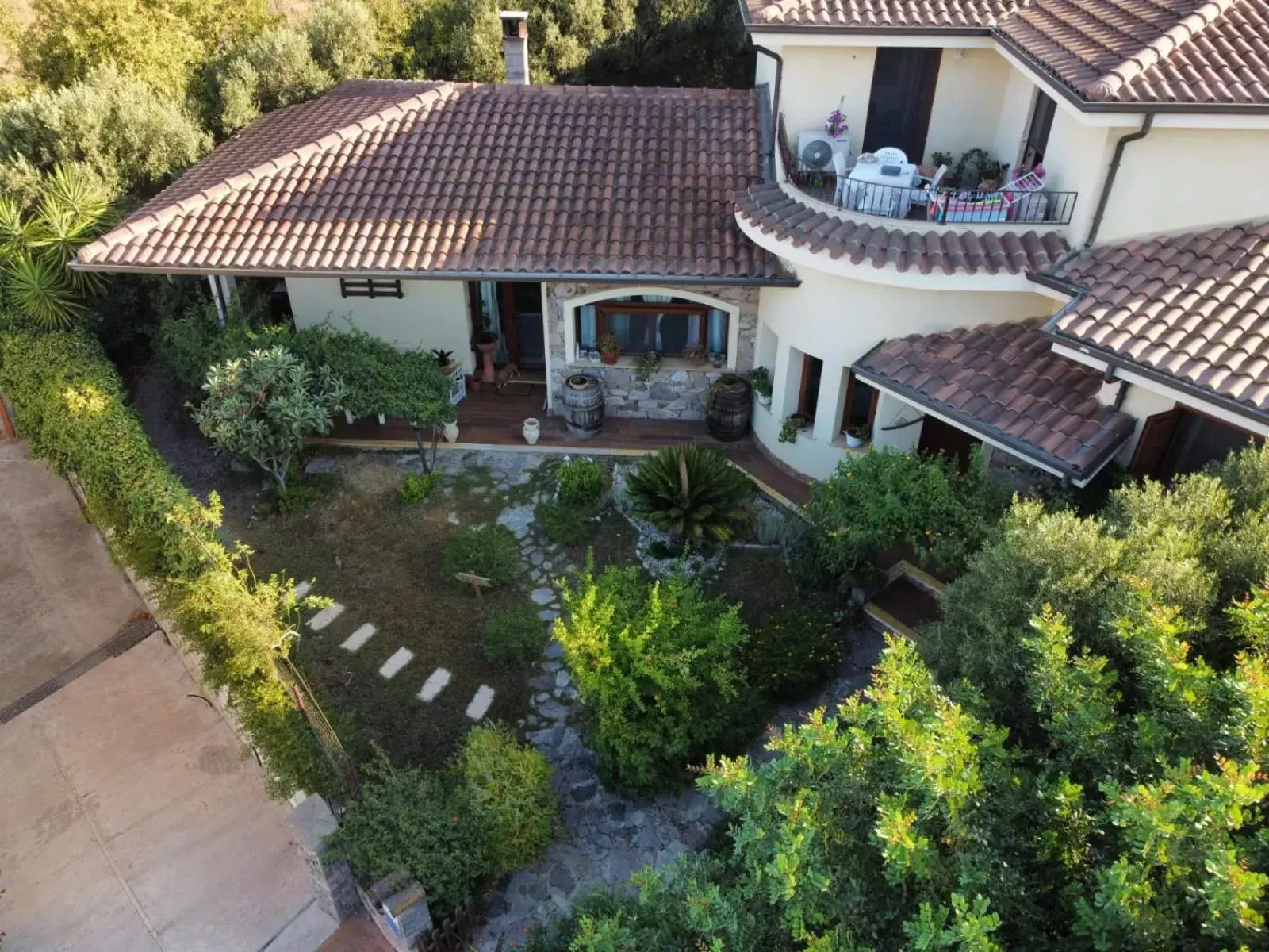 Garden view, Bird's-eye View in B&B Ottoulivi