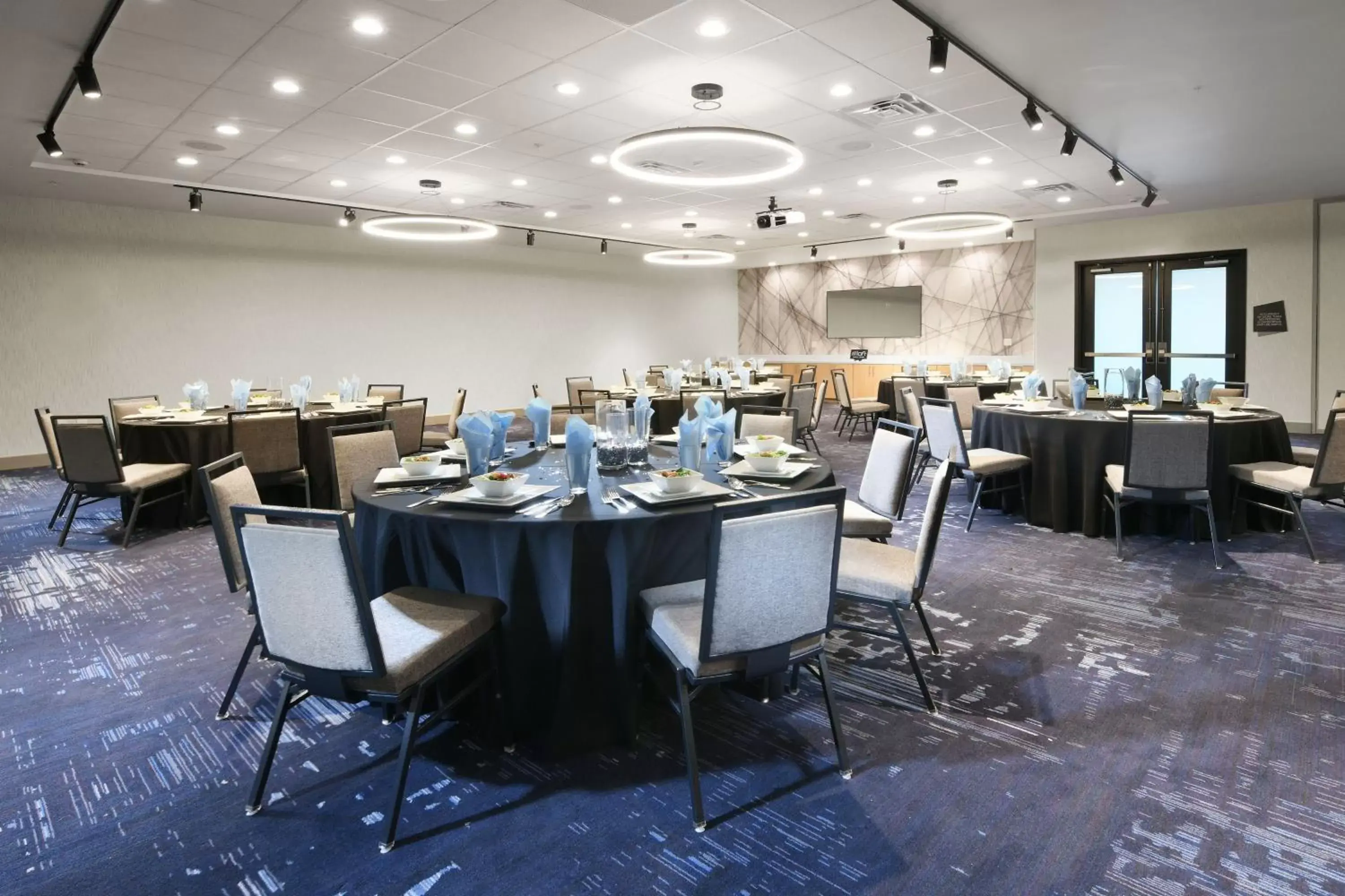 Meeting/conference room, Restaurant/Places to Eat in Aloft Dallas Euless