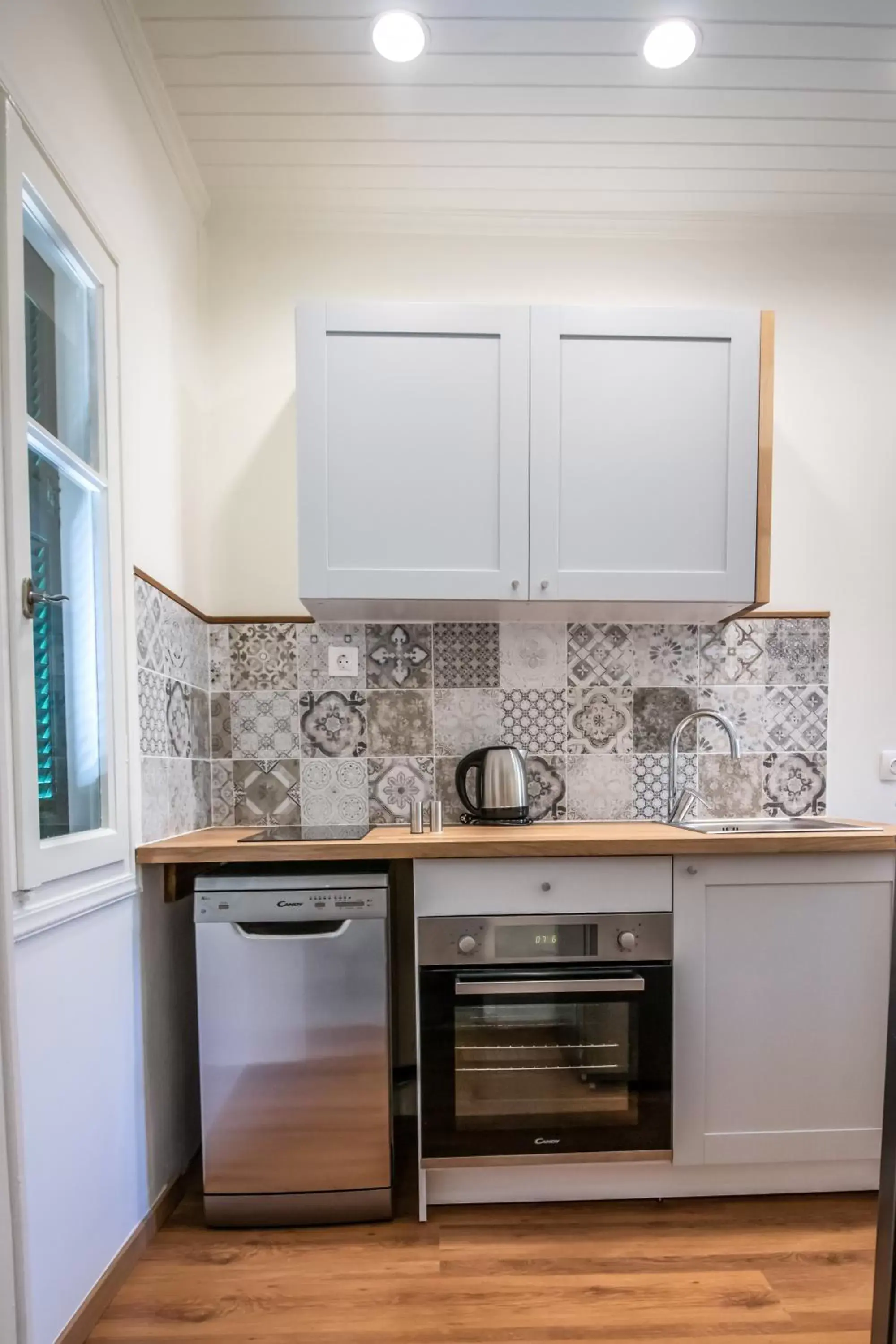 Kitchen/Kitchenette in Levkosh Apartments at Lefkada's Heart