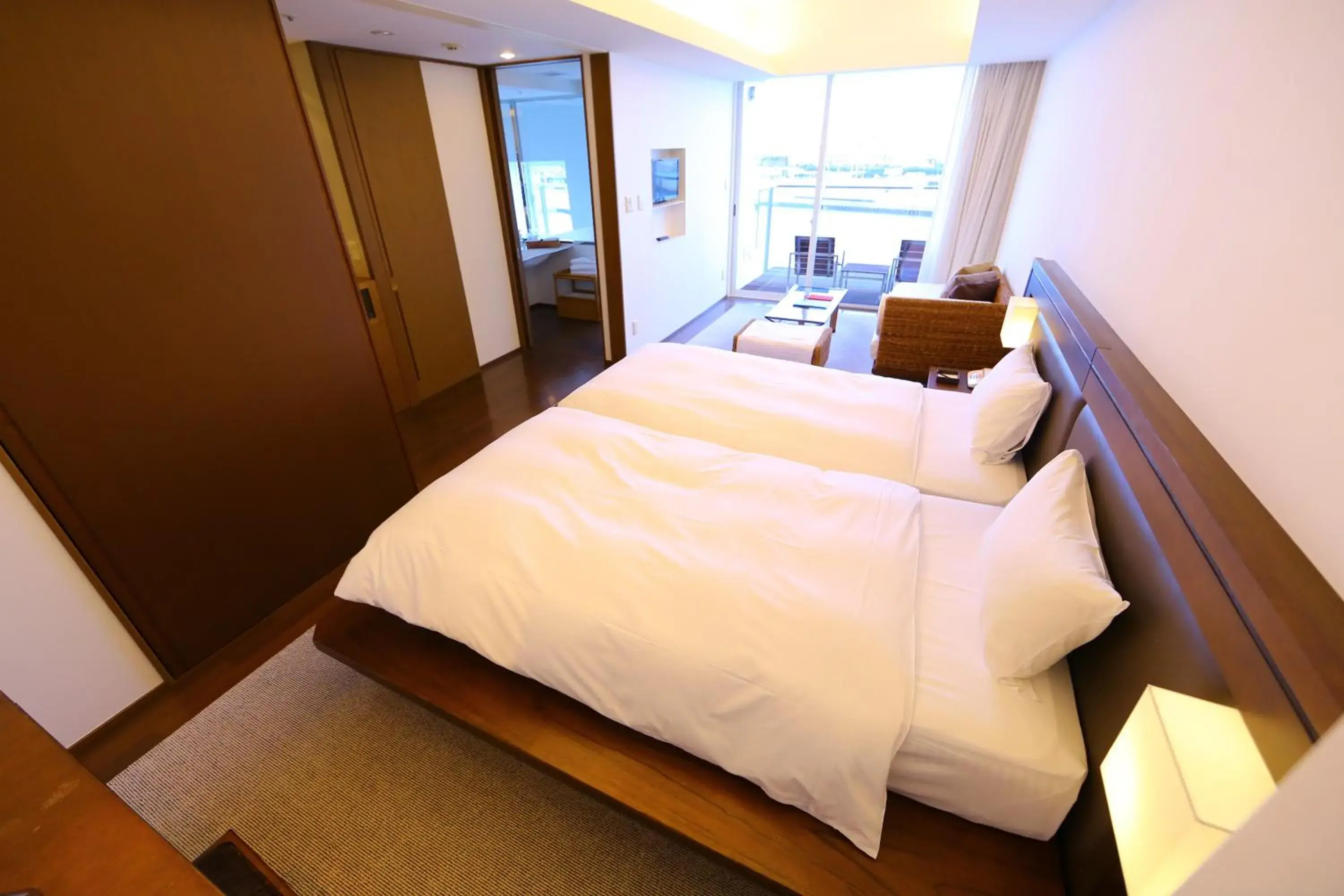 Bed in Hotel Marinoa Resort Fukuoka