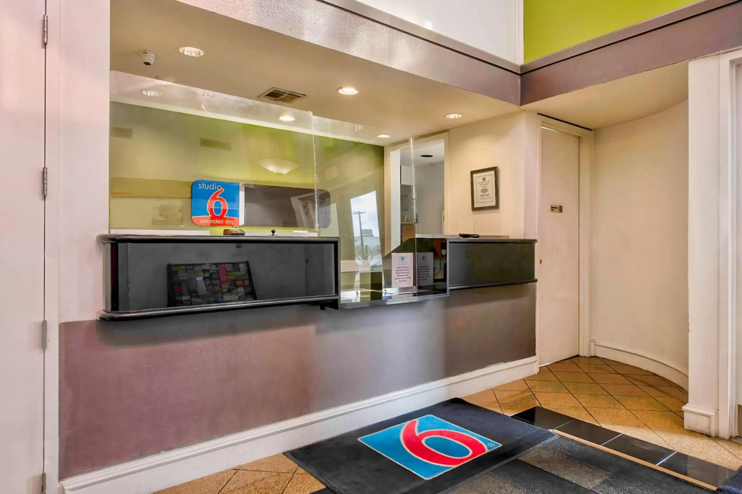 Lobby or reception in Studio 6-San Antonio, TX - Airport Lobby or reception in Studio 6-San Antonio, TX - Airport