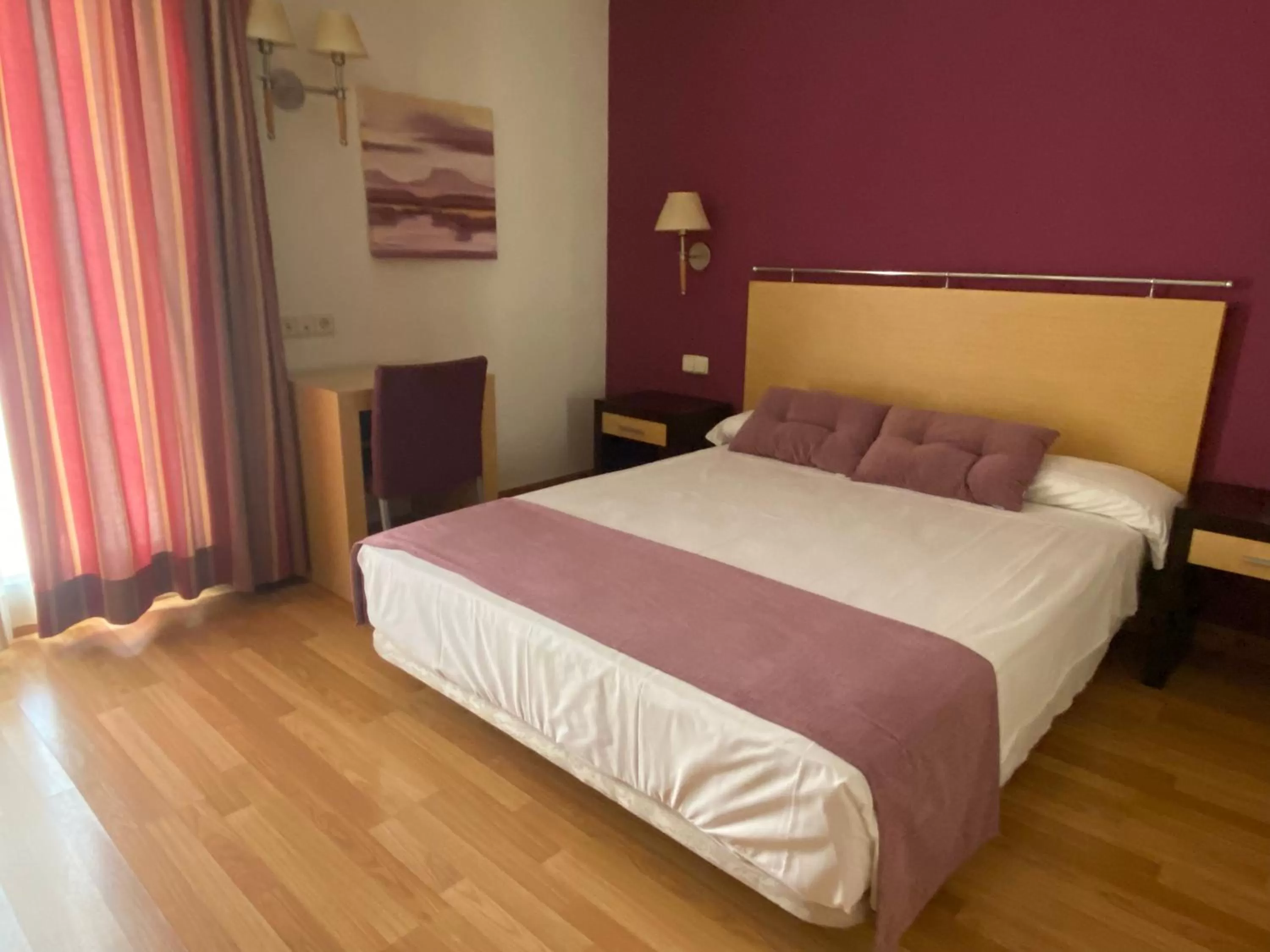 Photo of the whole room, Bed in Hotel Equo Aranjuez