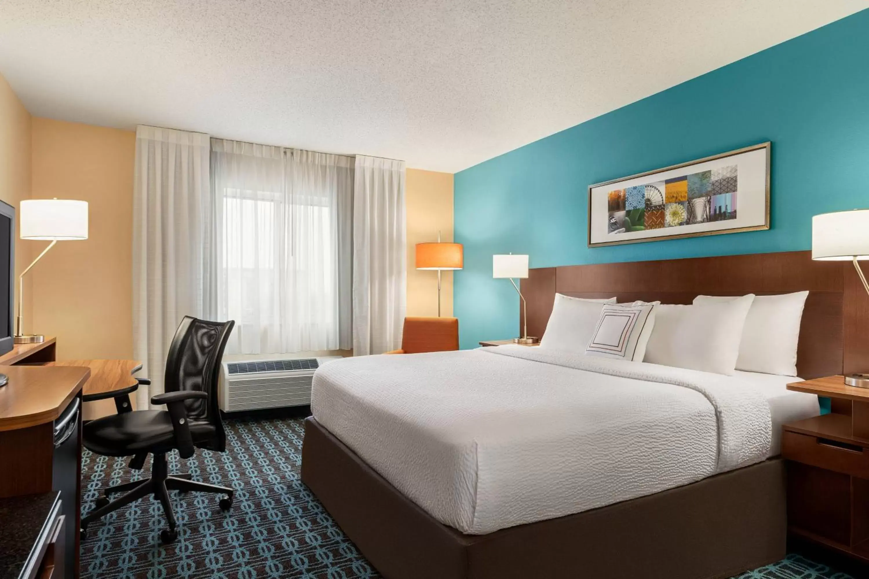 Photo of the whole room, Bed in Fairfield Inn Philadelphia Airport