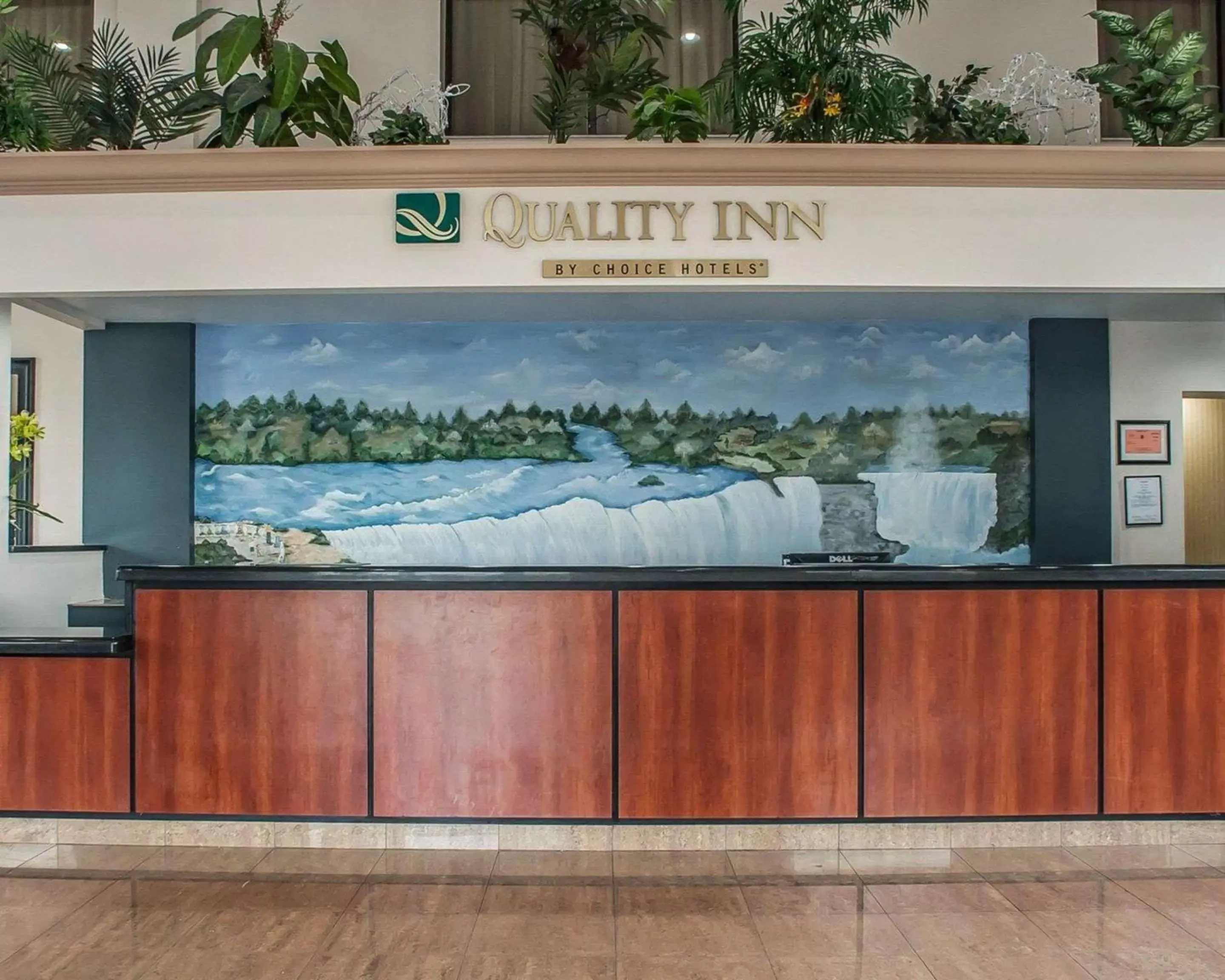 Lobby or reception in Quality Inn Niagara Falls