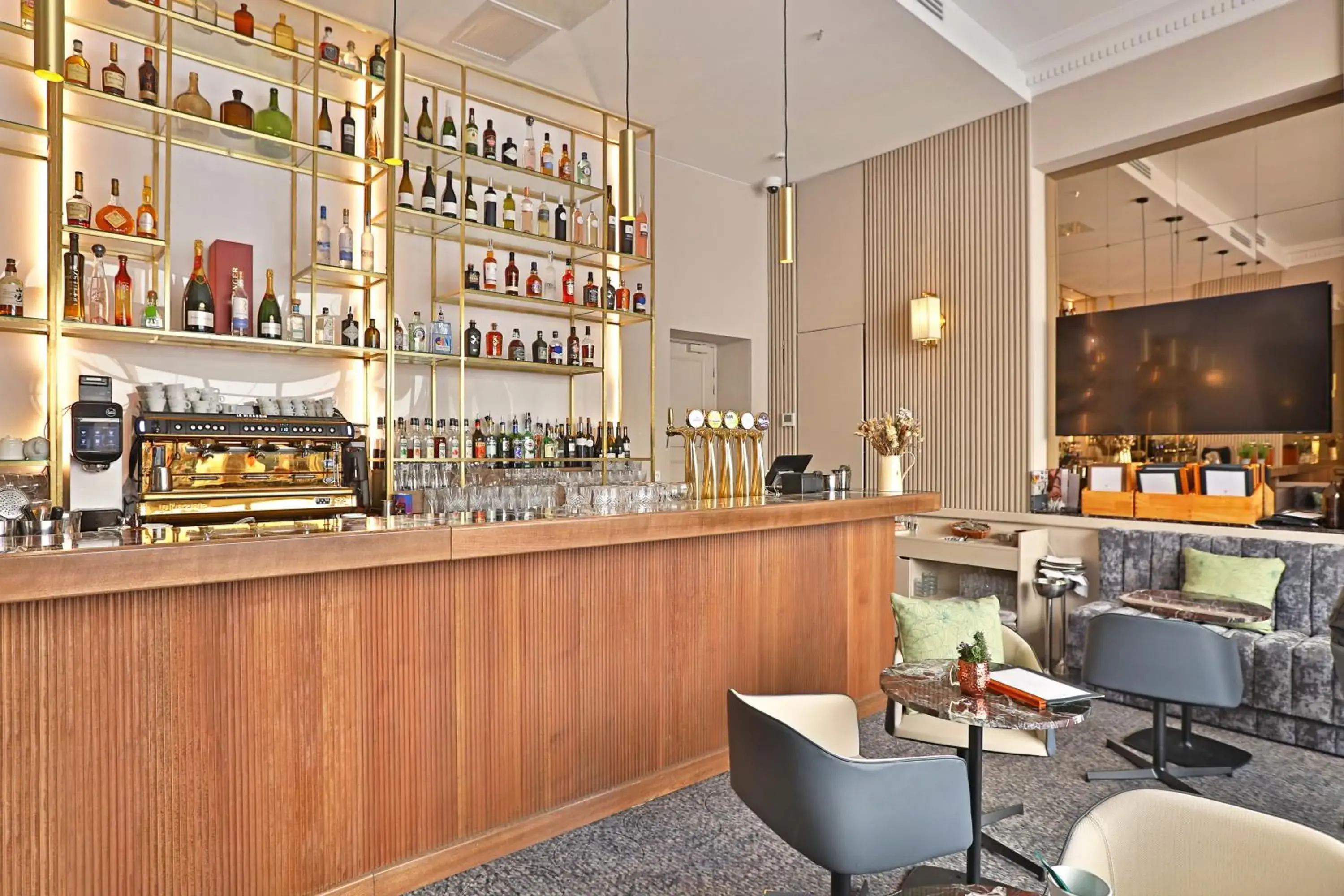 Lounge or bar, Lounge/Bar in Negrecoste Hôtel & Spa