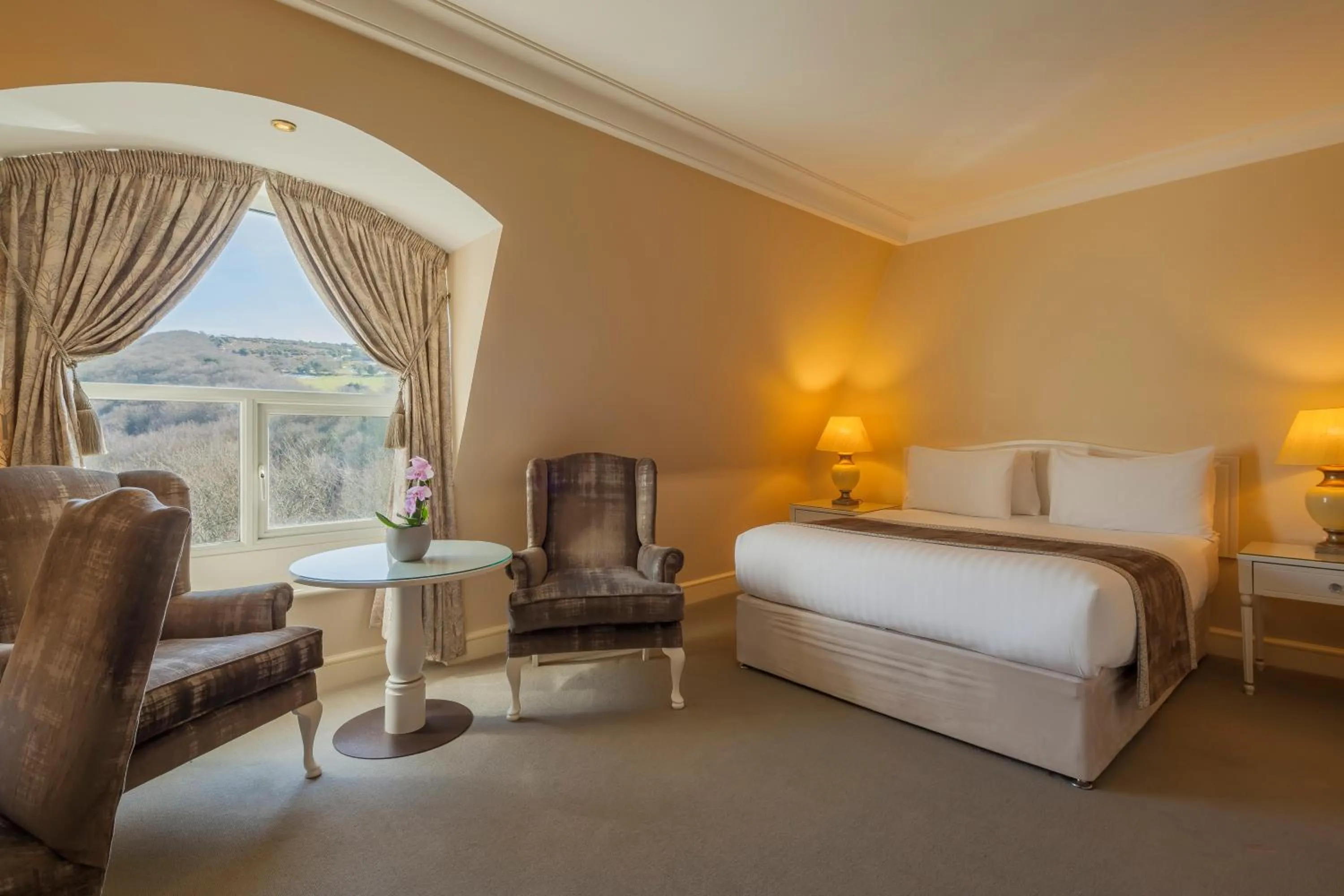 Photo of the whole room, Bed in The Glenview Hotel & Leisure Club