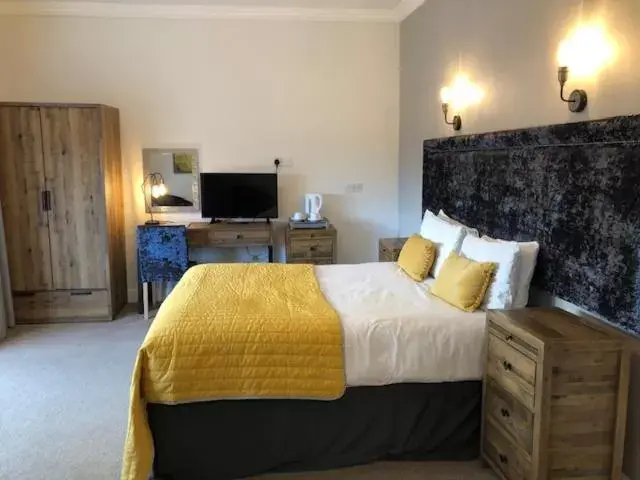 Bedroom, Bed in Oxgang Kitchen Bar & Rooms
