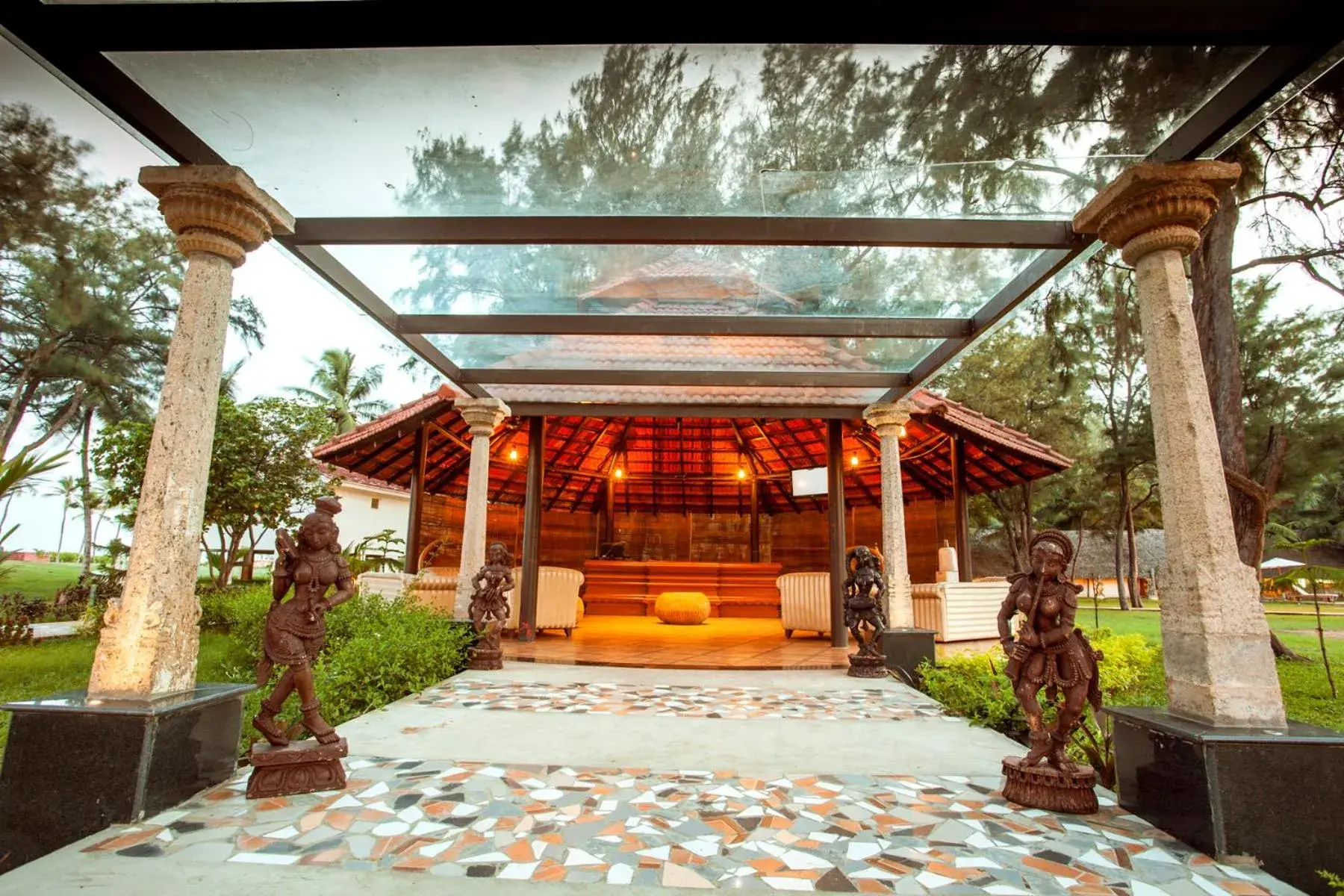 Lounge or bar in Vgp Golden Beach Resort Lounge or bar in Vgp Golden Beach Resort