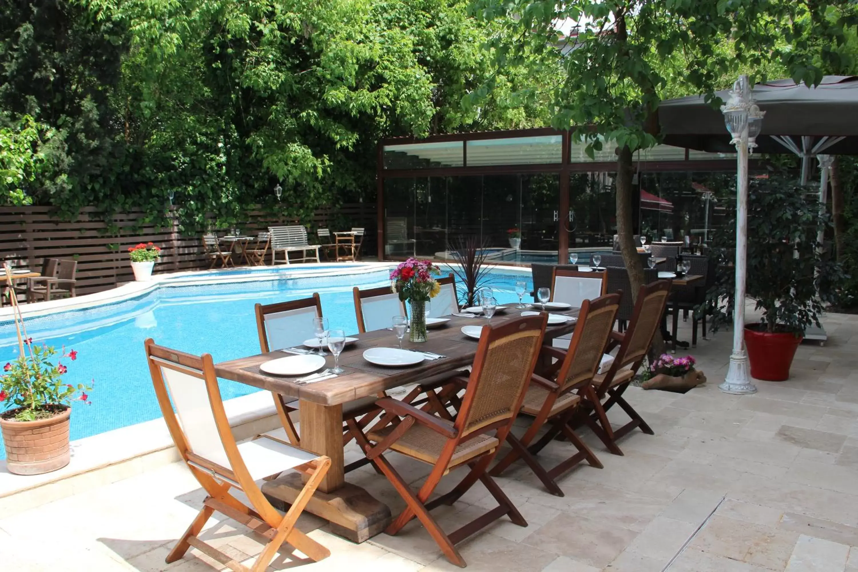 Swimming Pool in Villa Blanche Hotel & Garden Pool