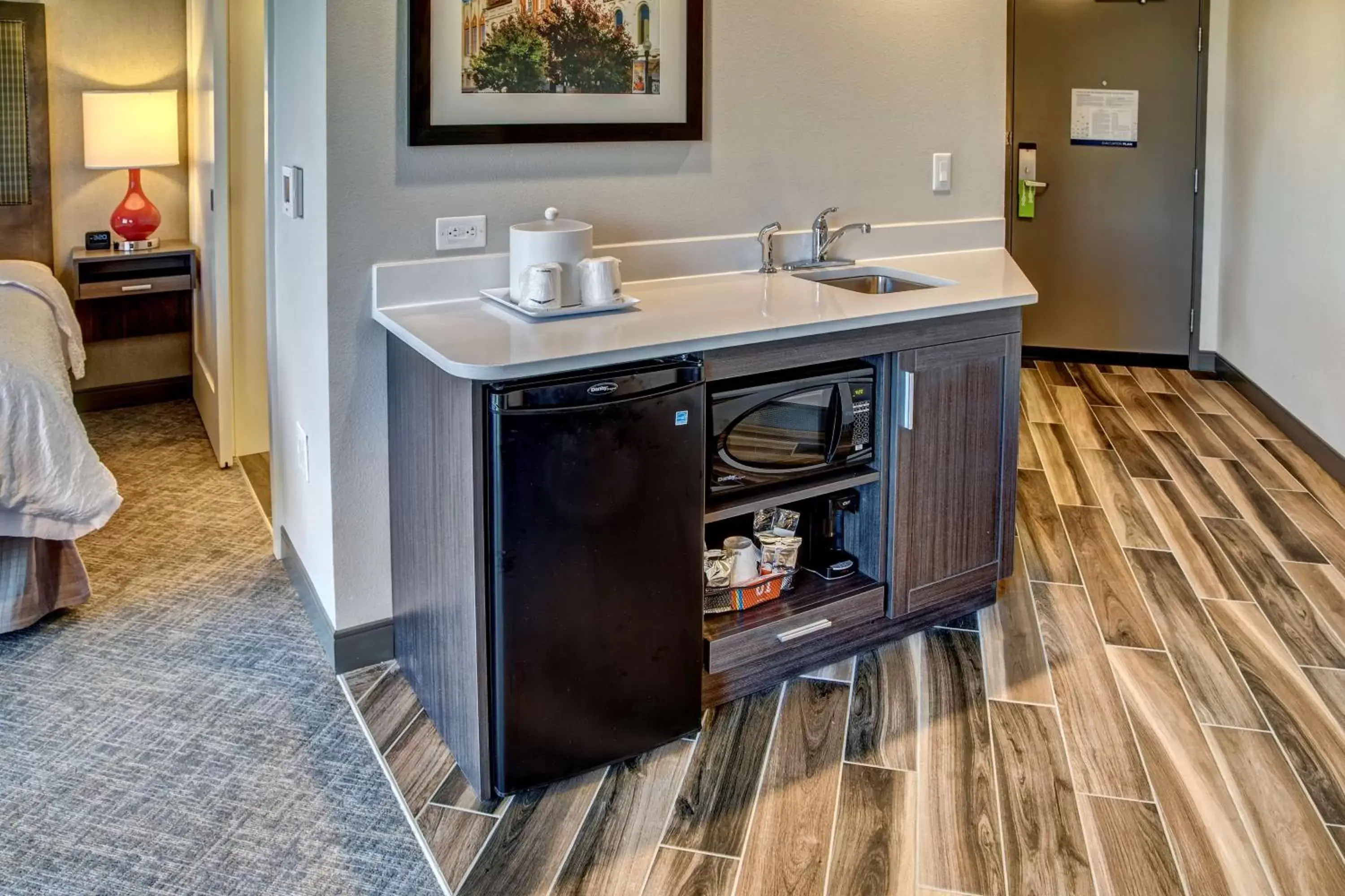 Photo of the whole room, Bathroom in Hampton Inn & Suites Franklin Berry Farms, Tn