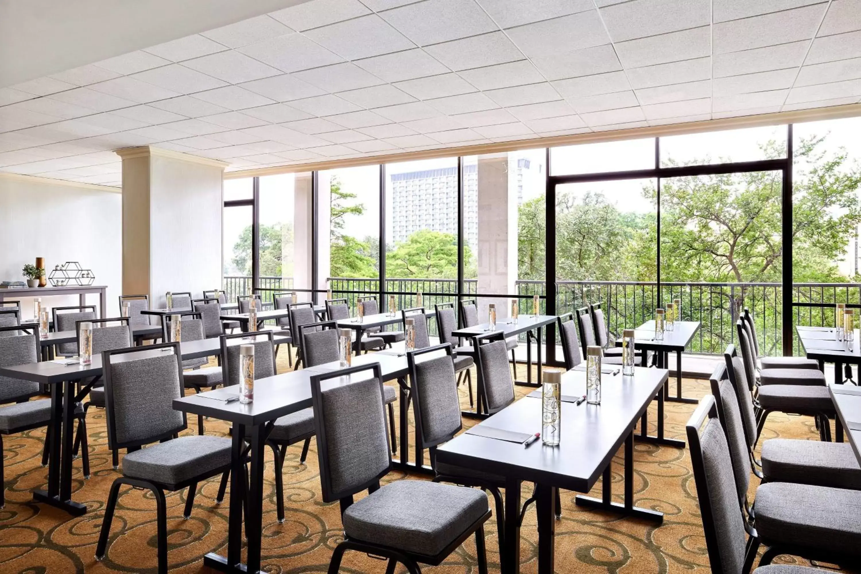 Meeting/conference room, Restaurant/Places to Eat in San Antonio Marriott Riverwalk