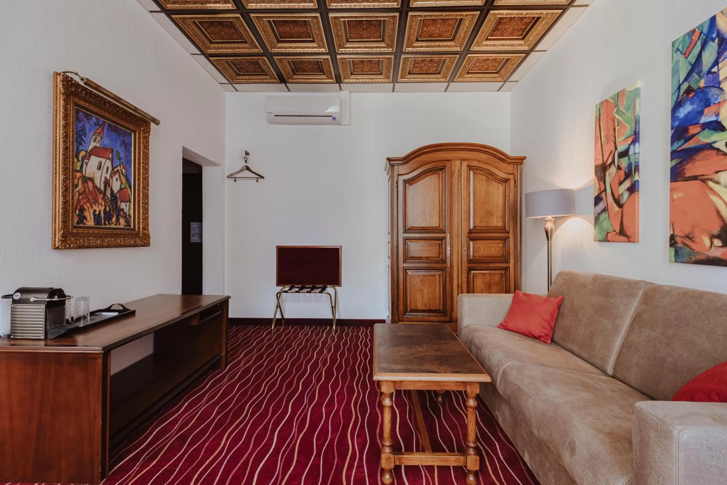 Suite in KING's Hotel First