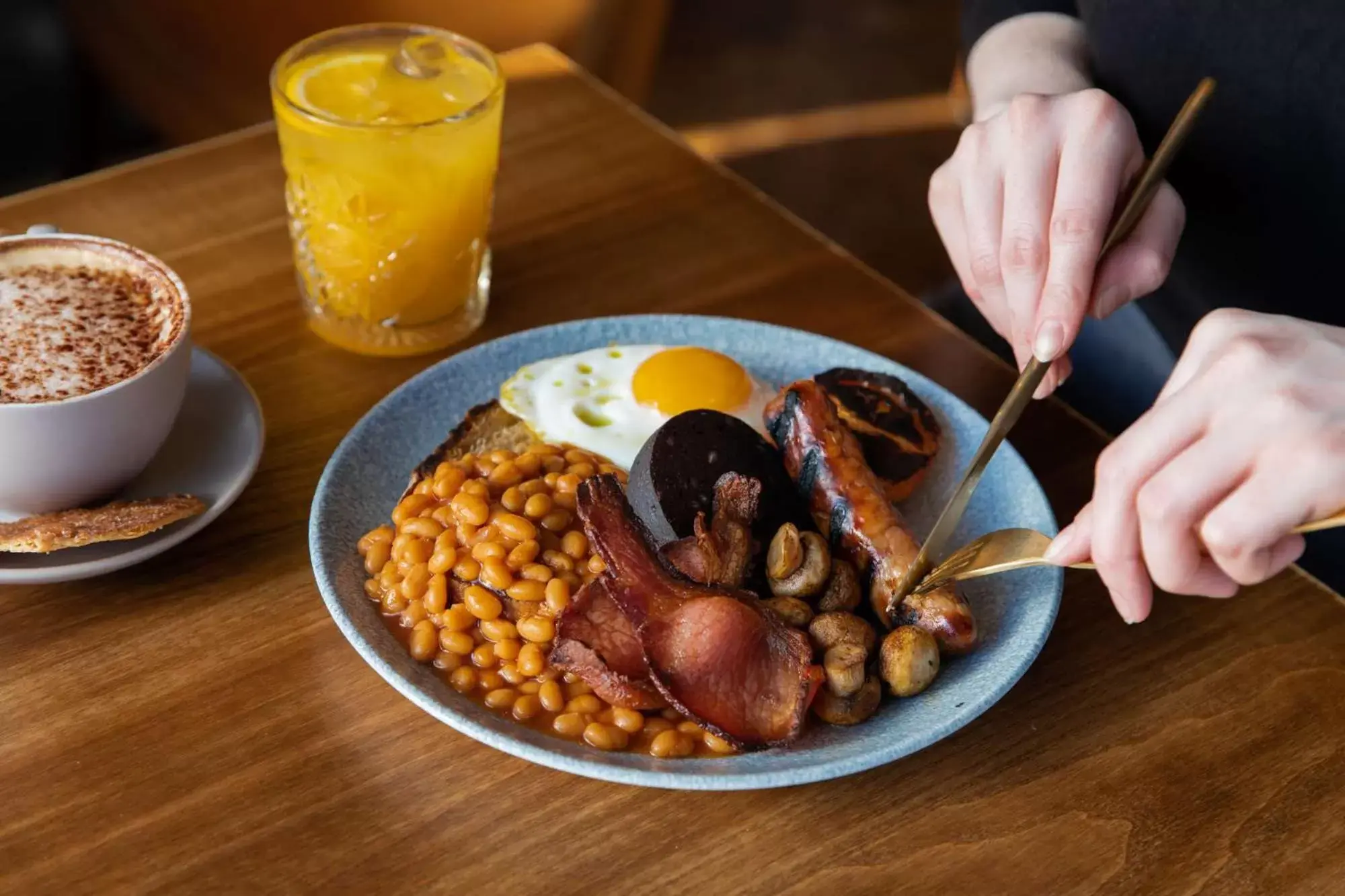 English/Irish breakfast in Worplesdon Place Hotel