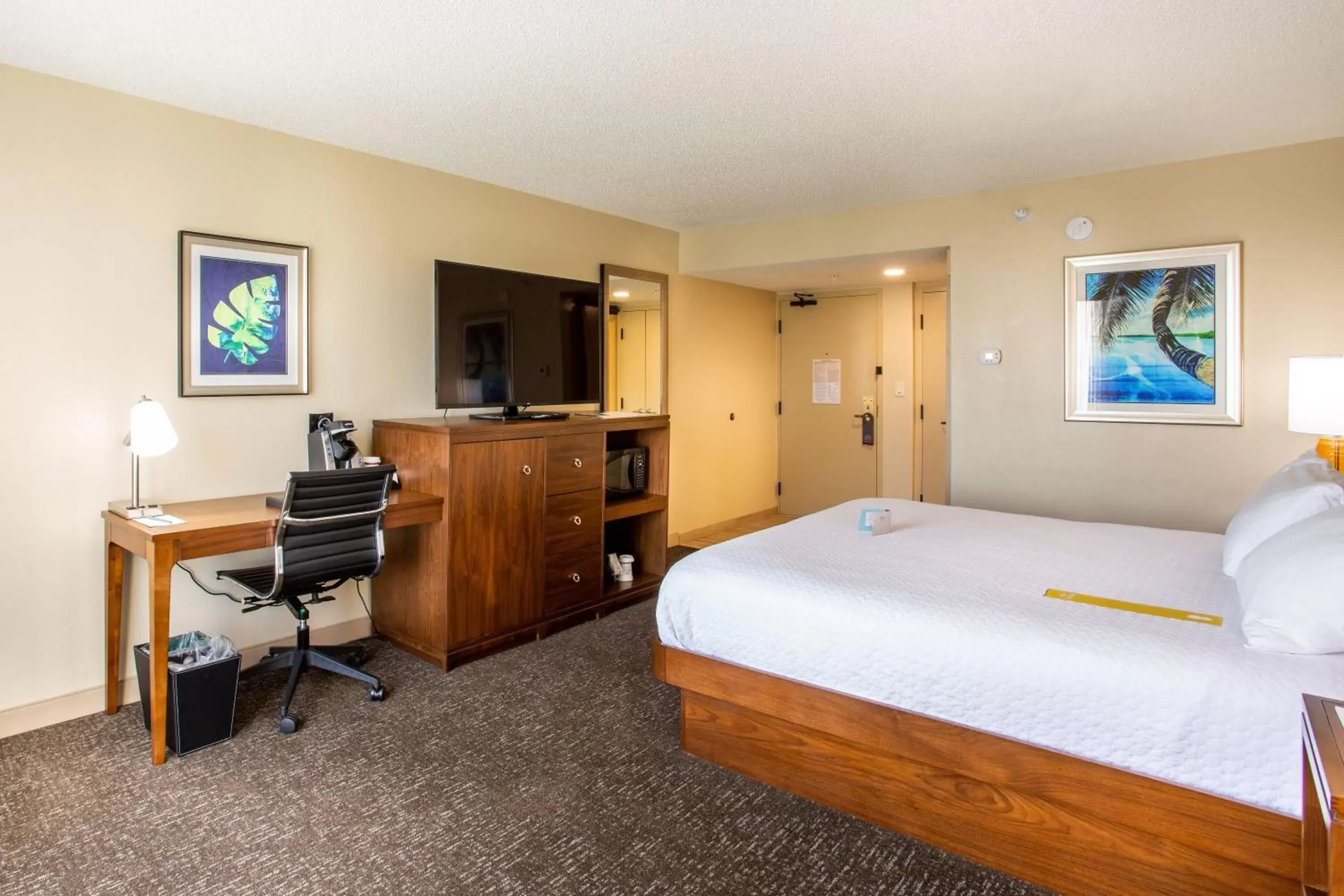 Photo of the whole room in Crowne Plaza Hotel Fort Myers at Bell Tower Shops, an IHG Hotel