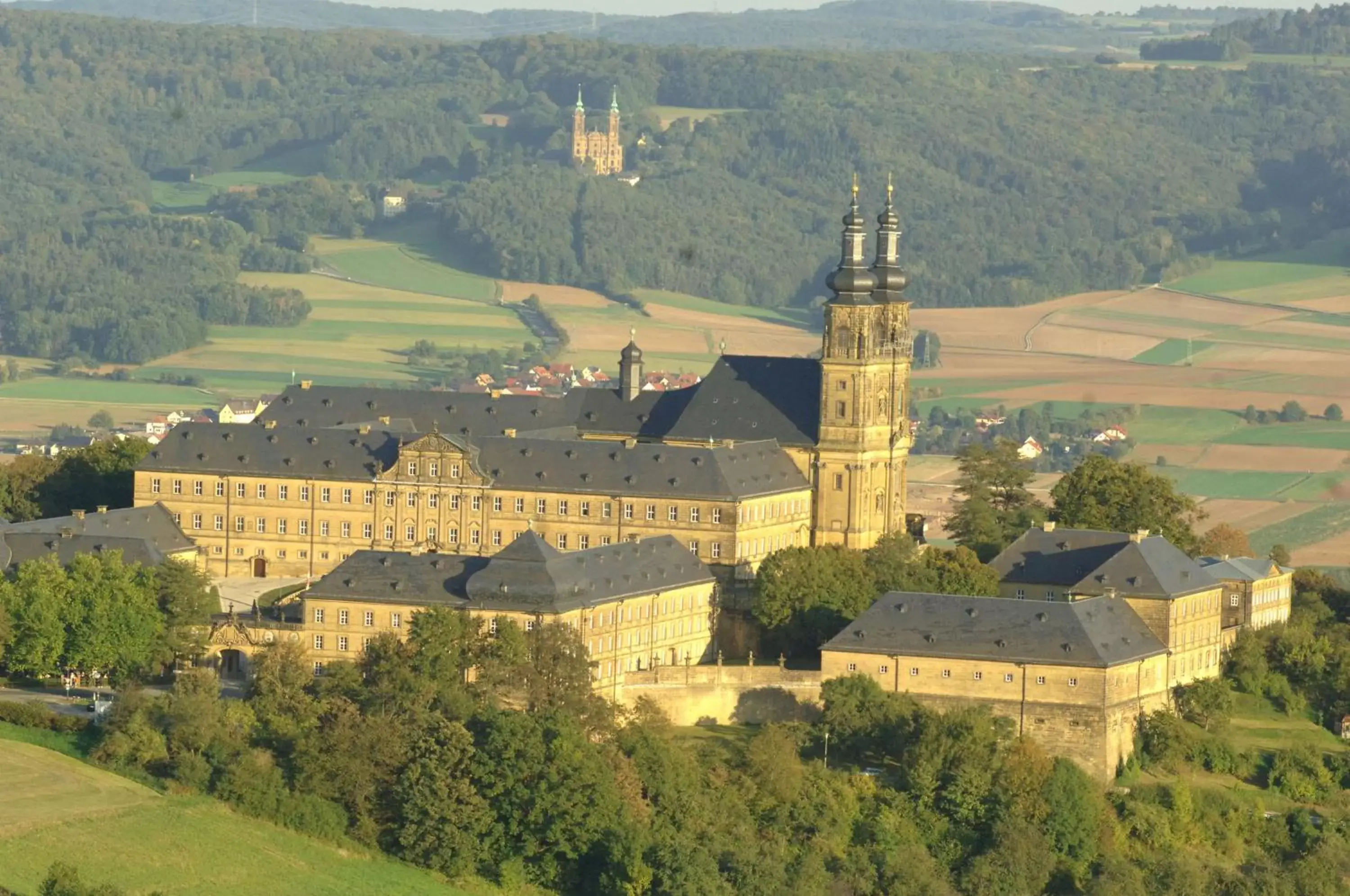 Property building, Bird's-eye View in Best Western Plus Kurhotel an der Obermaintherme