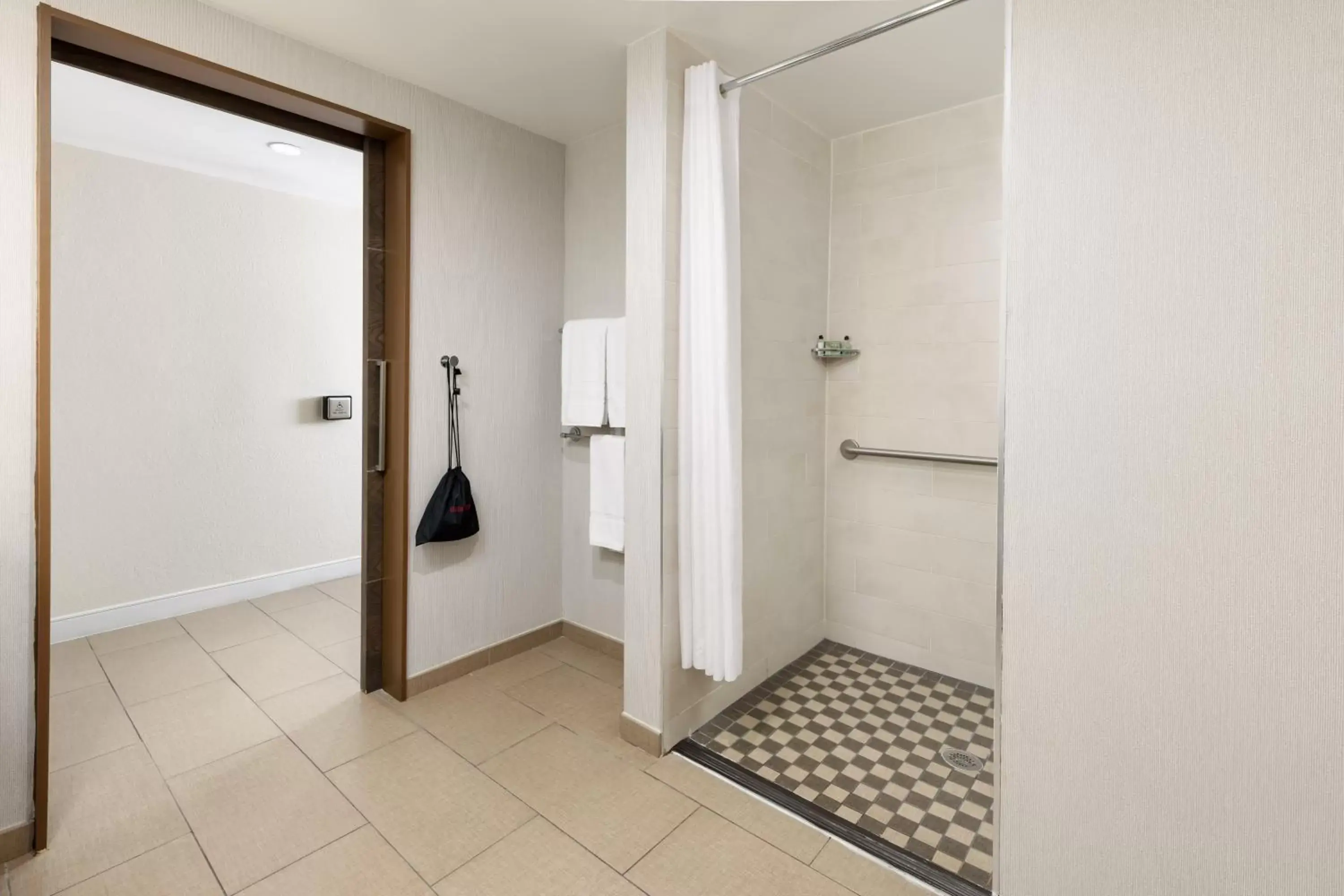 Shower, Bathroom in The Anza-a Calabasas Hotel