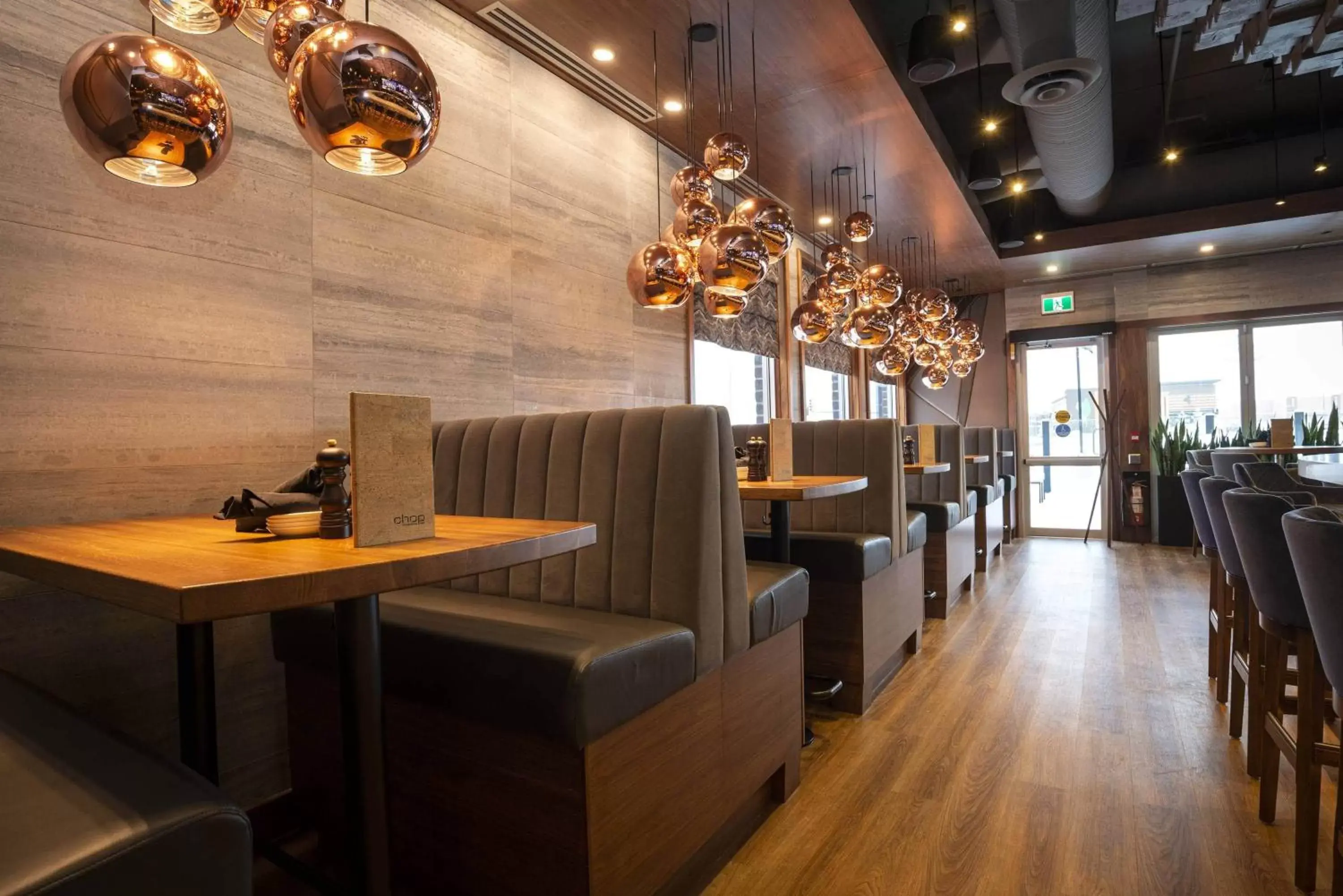 Lounge or bar, Restaurant/Places to Eat in Sandman Signature Sherwood Park Hotel