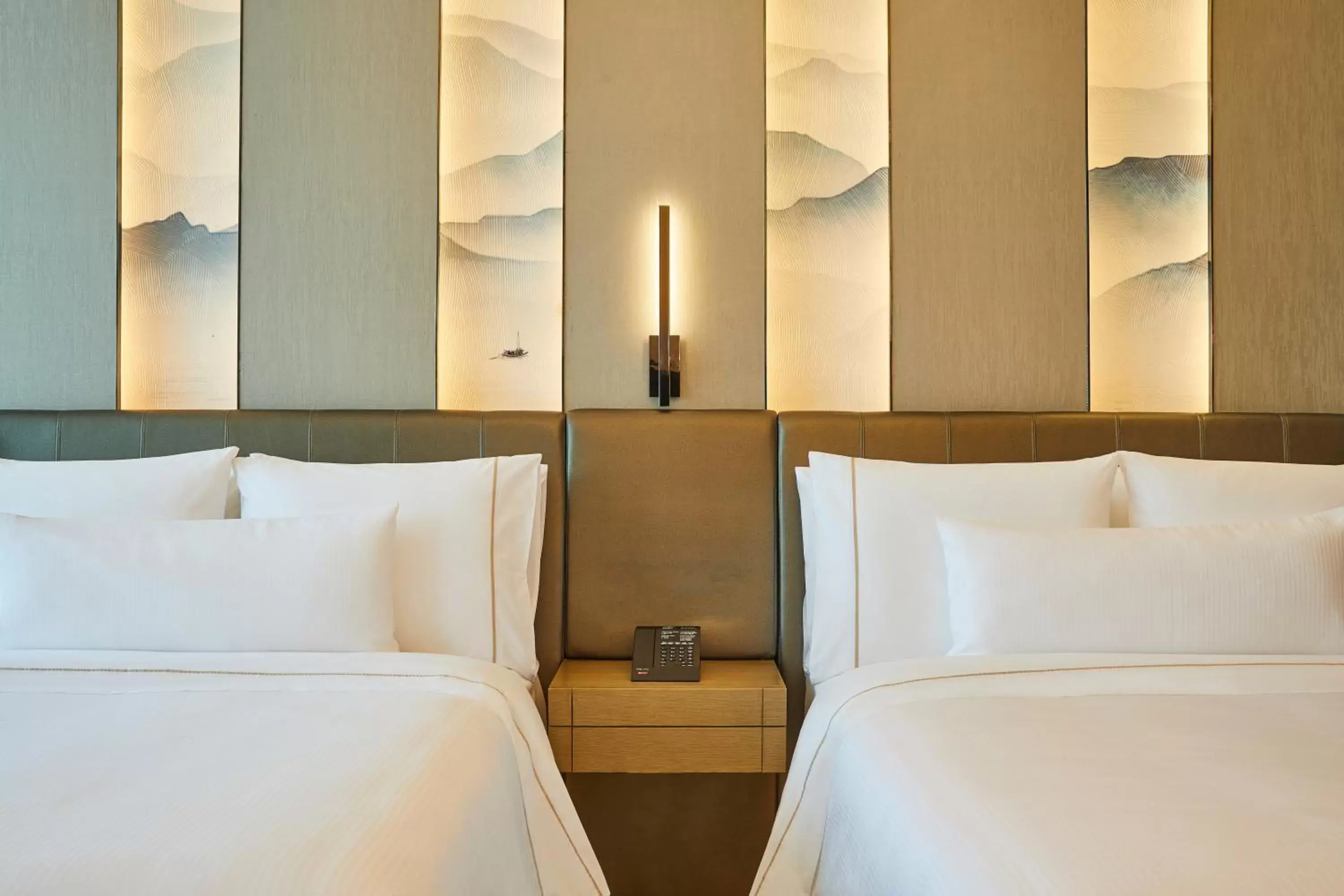 Bed in The Westin Wenzhou
