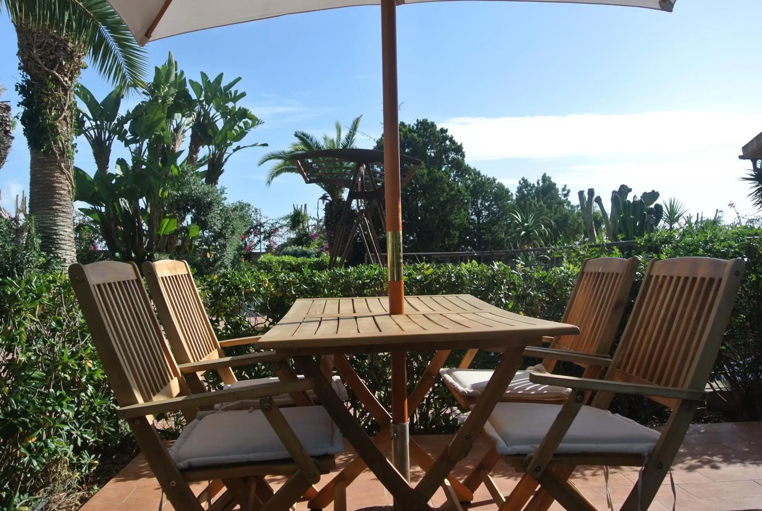 Dining area in Villa Carlotta Resort