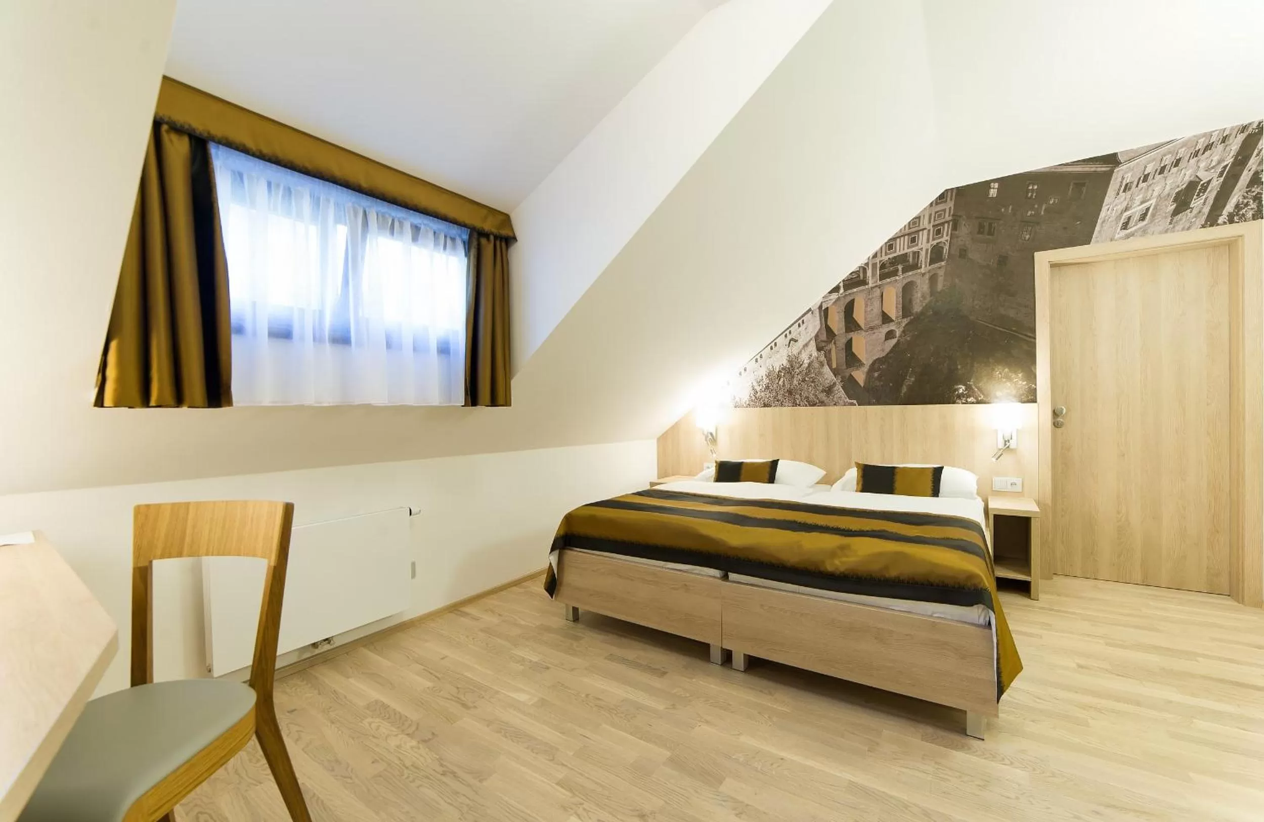 Bed in Garni hotel Castle Bridge