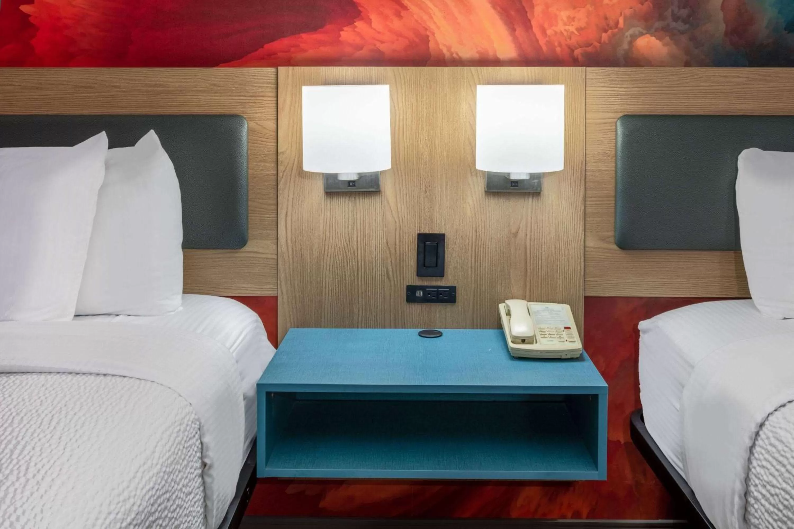 Photo of the whole room, Bed in La Quinta by Wyndham New Braunfels