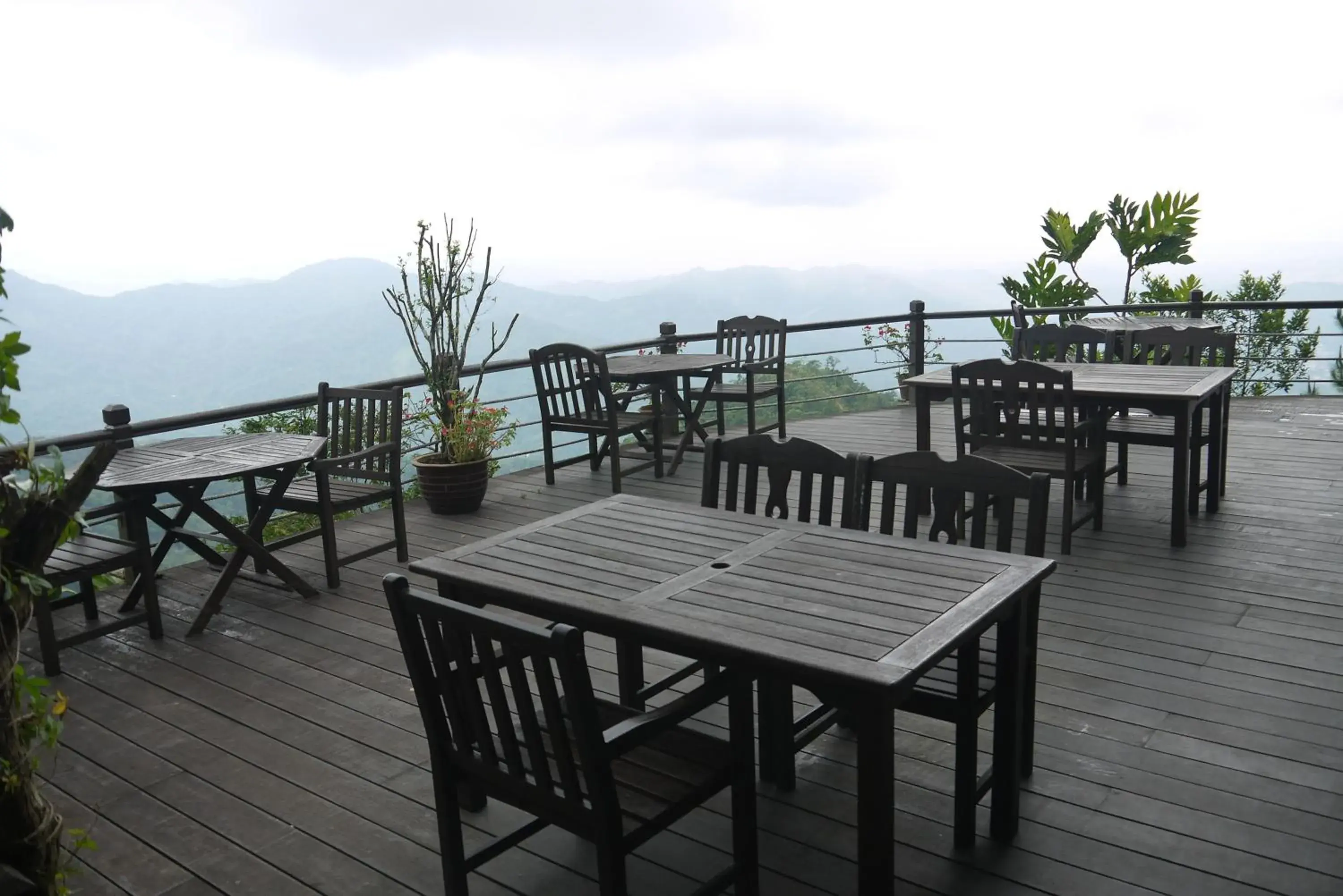 Restaurant/Places to Eat in Kasih Sayang Hill Resort