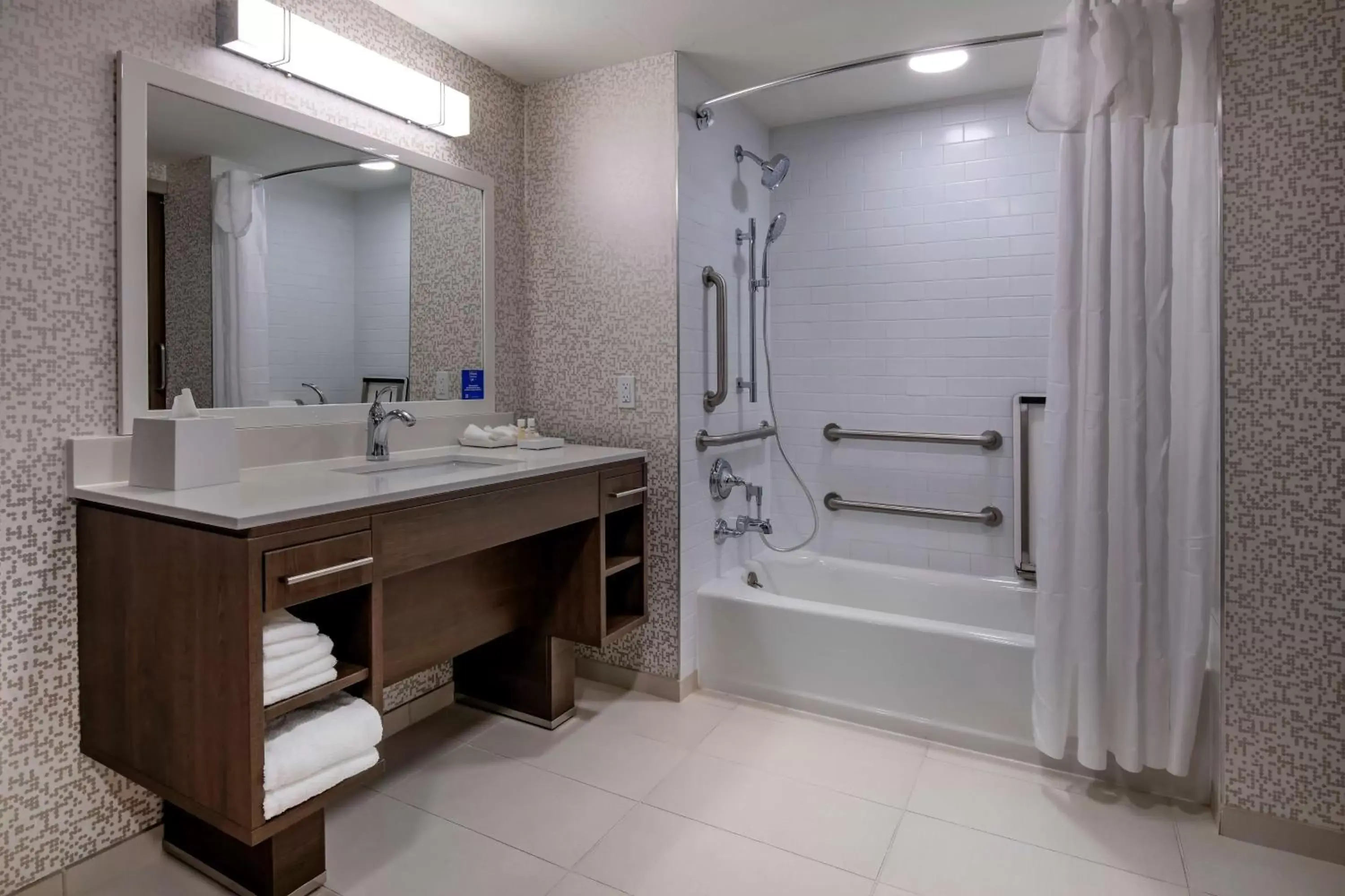 Bathroom in Home2 Suites By Hilton Wayne, NJ