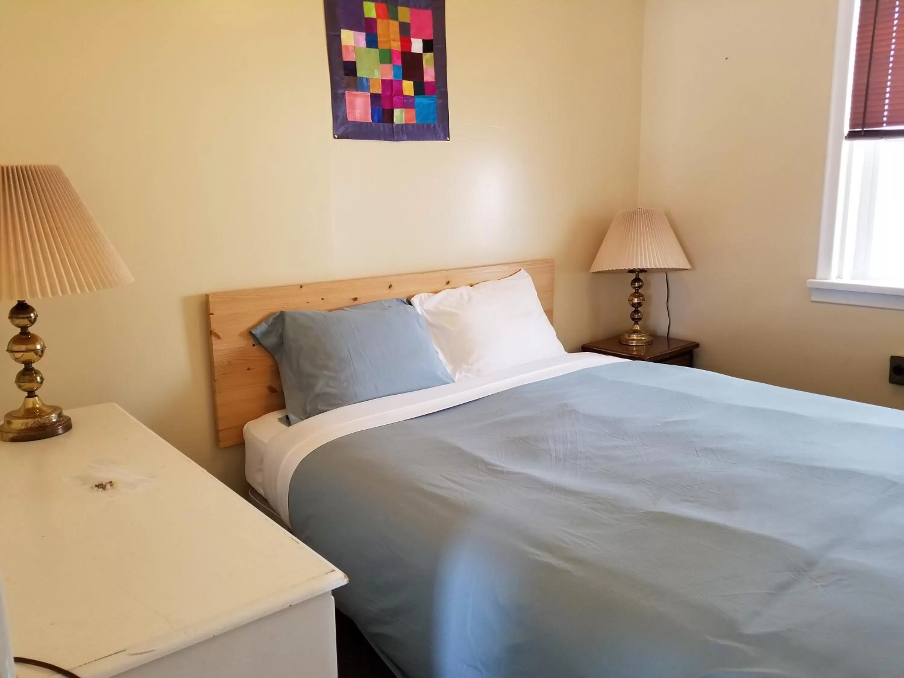 Bed in Melsask Motel