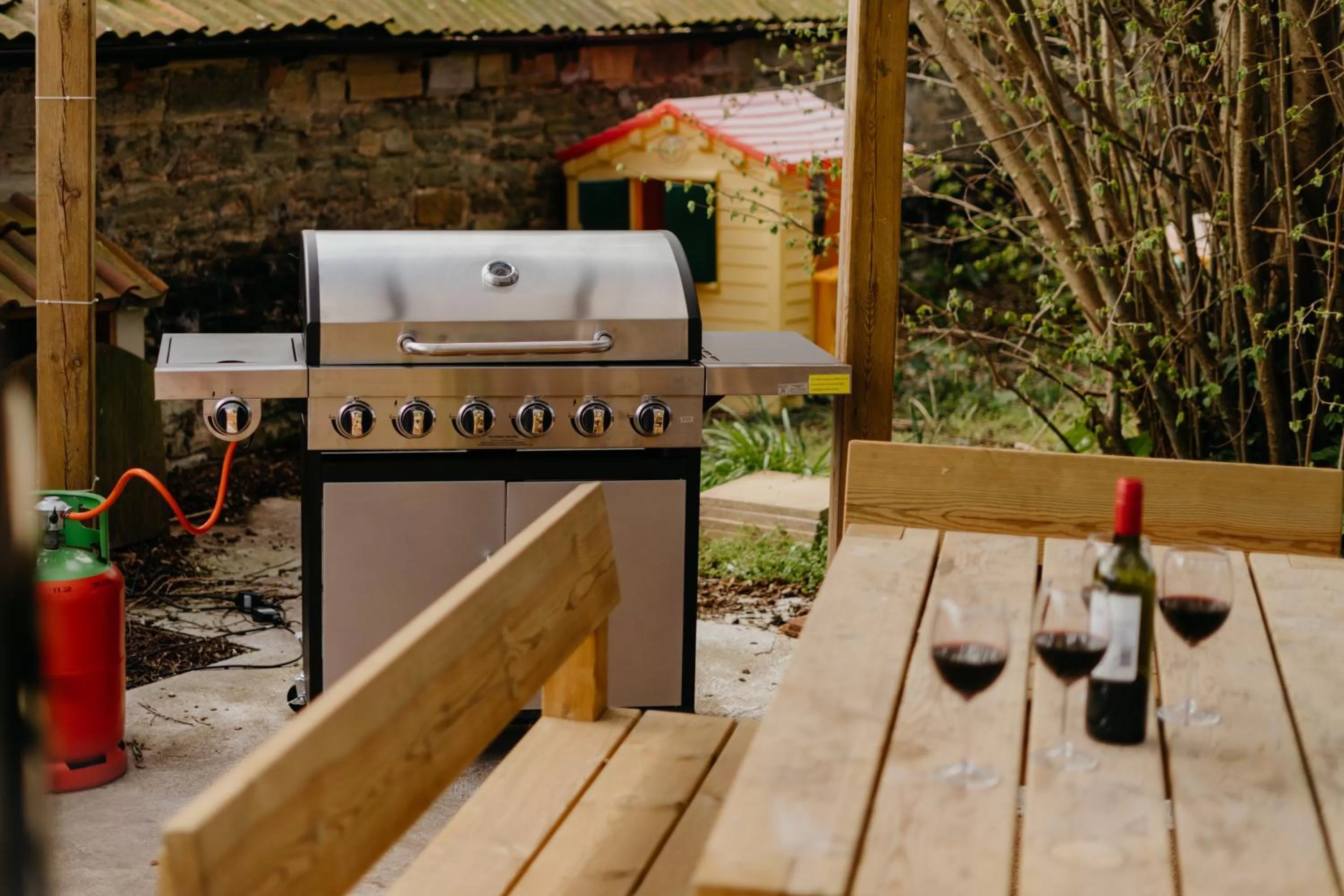 BBQ Facilities in Little England Retreats - Cottage, Yurt and Shepherd Huts